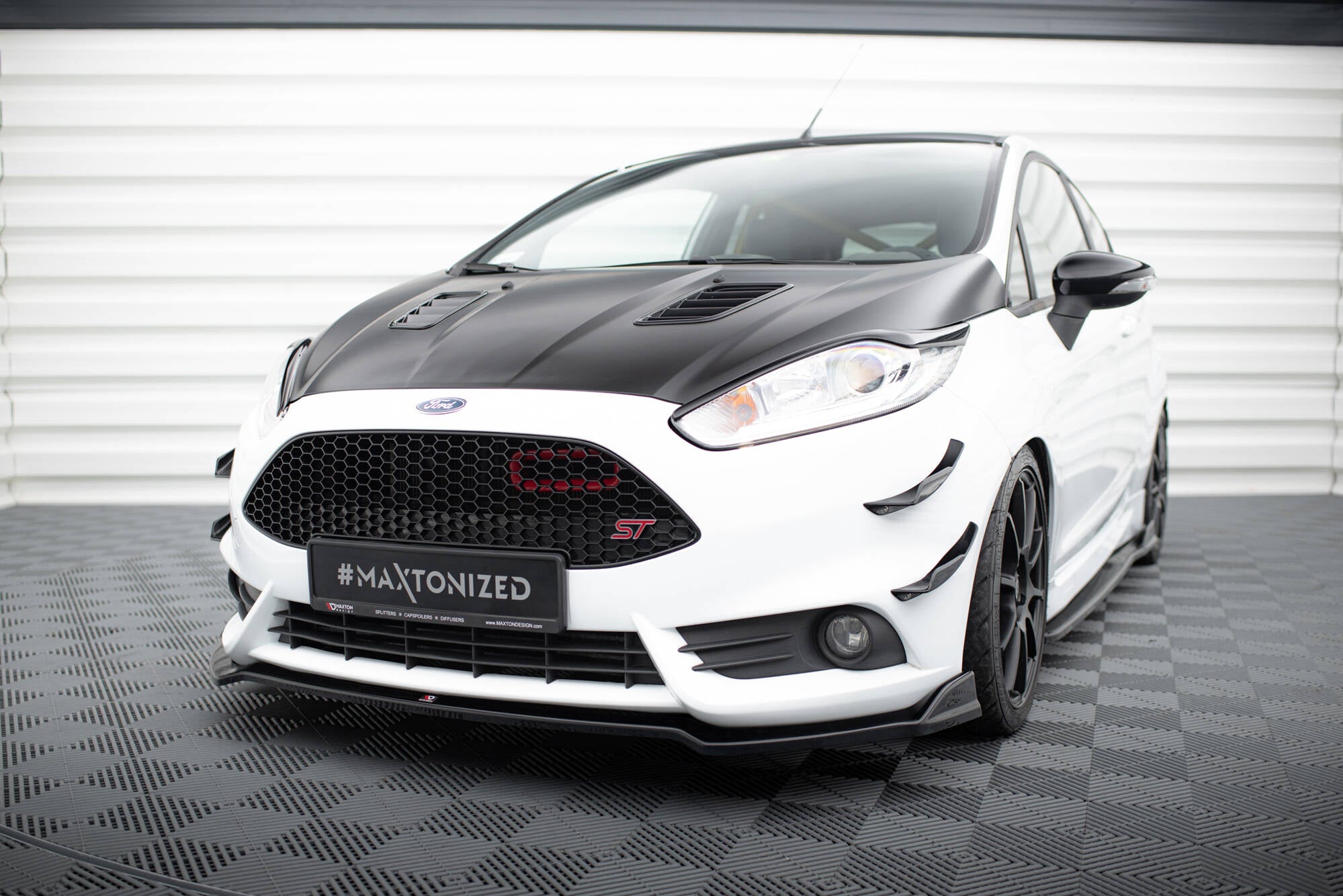 Scheinwerfer Blenden Böser Blick V.2 für Ford Fiesta ST / ST-Line / Standard Mk7 FL