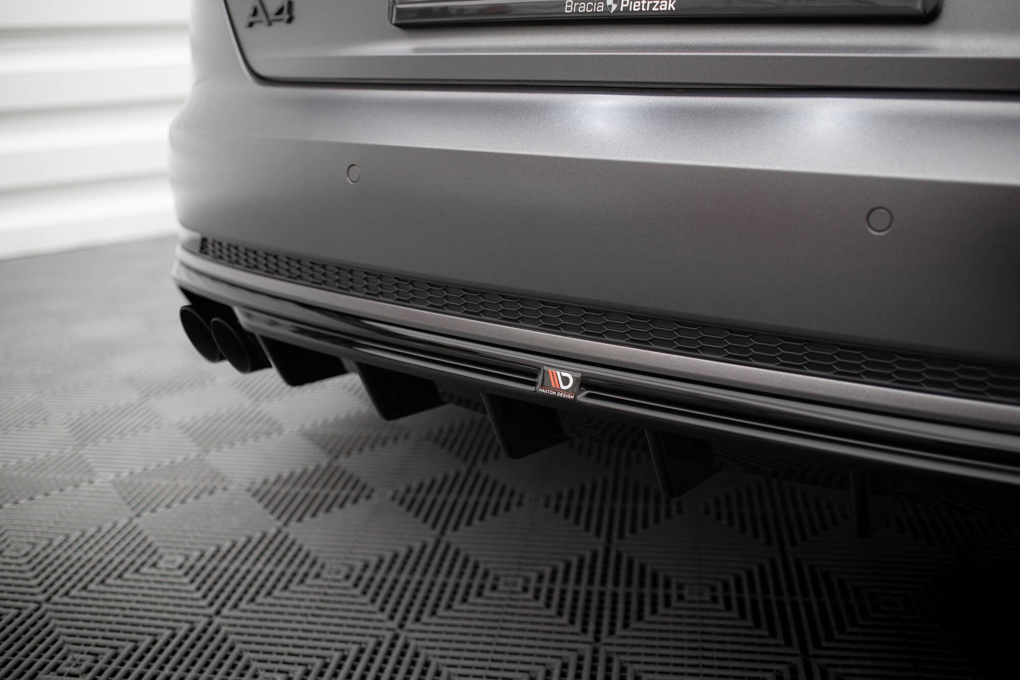 Diffusor Heck Ansatz für Audi A4 S-line B9 (Doppelauspuff li.endrohr)