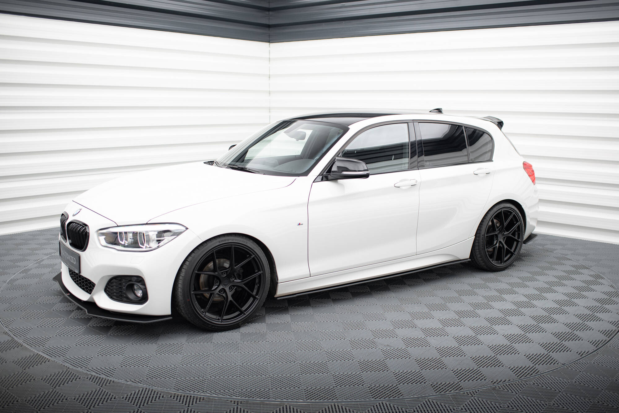 Street Pro Seitenschweller V2 Ansatz für BMW 1er F20 M135i / M140i / M - Paket