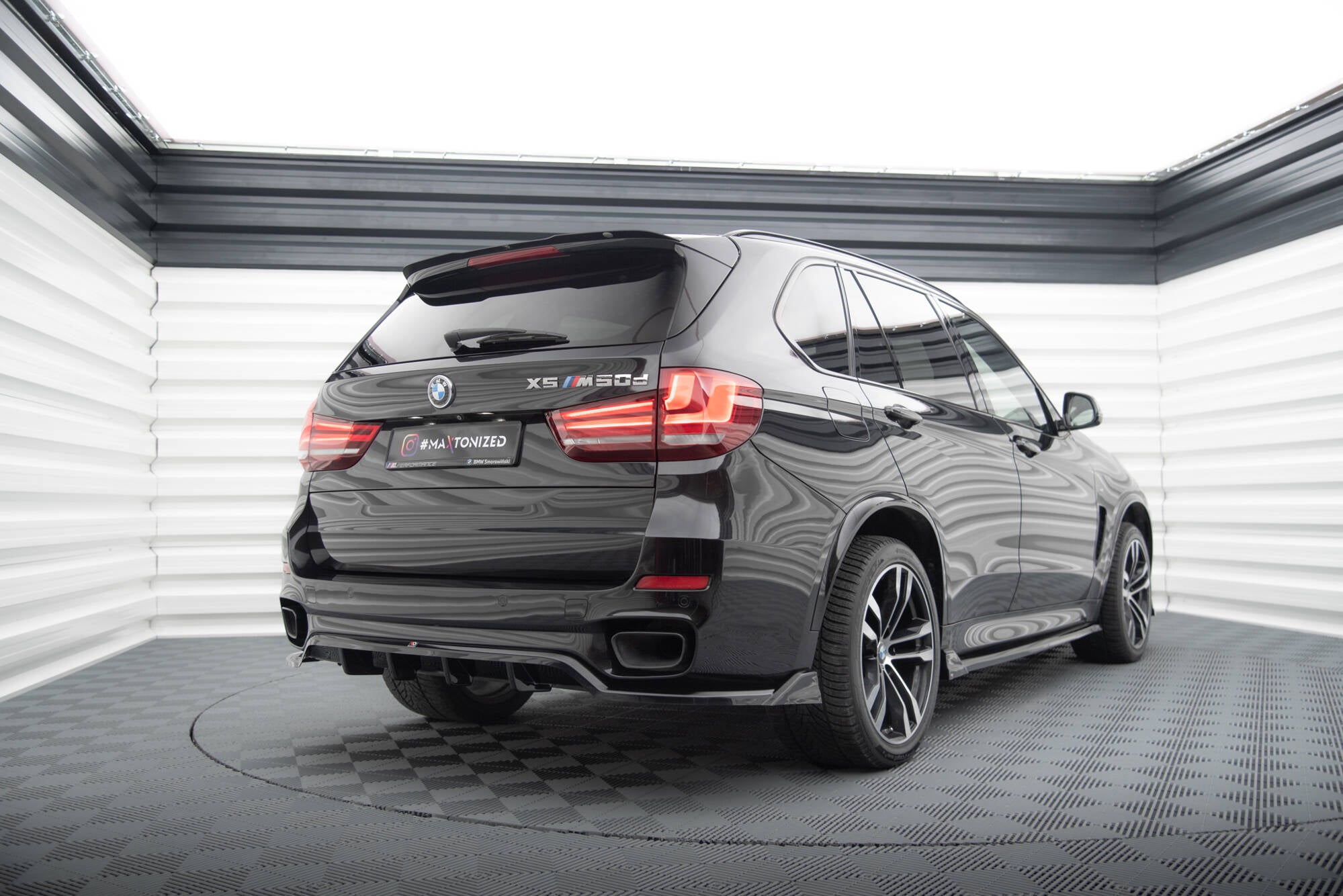 Mittlerer Cup Diffusor DTM Look Heck Ansatz für BMW X5 M-Paket F15
