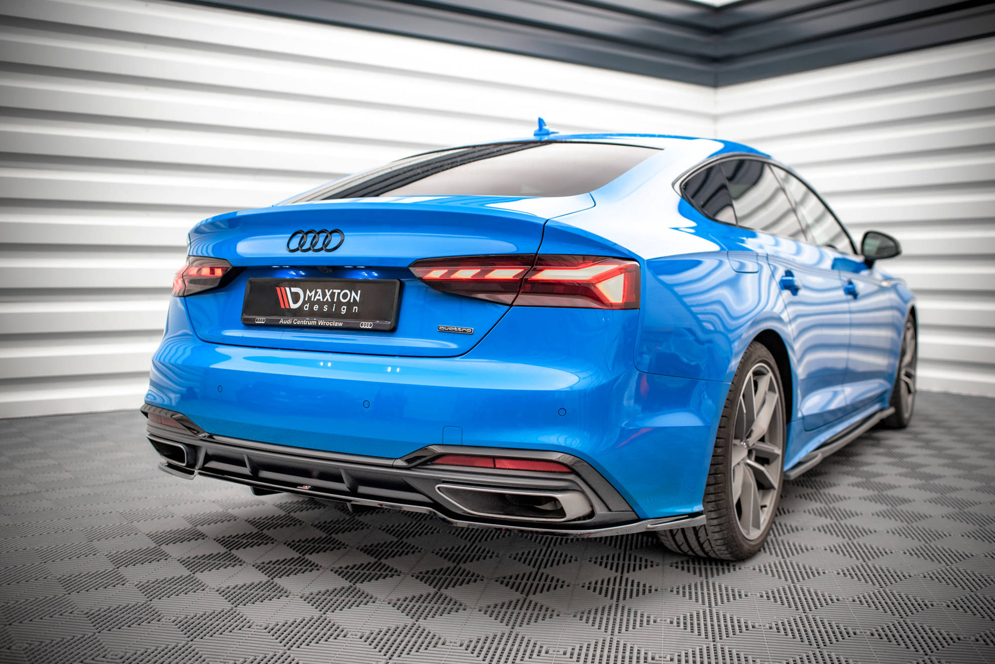 Mittlerer Cup Diffusor DTM Look Heck Ansatz für Audi A5 S-Line F5 Facelift