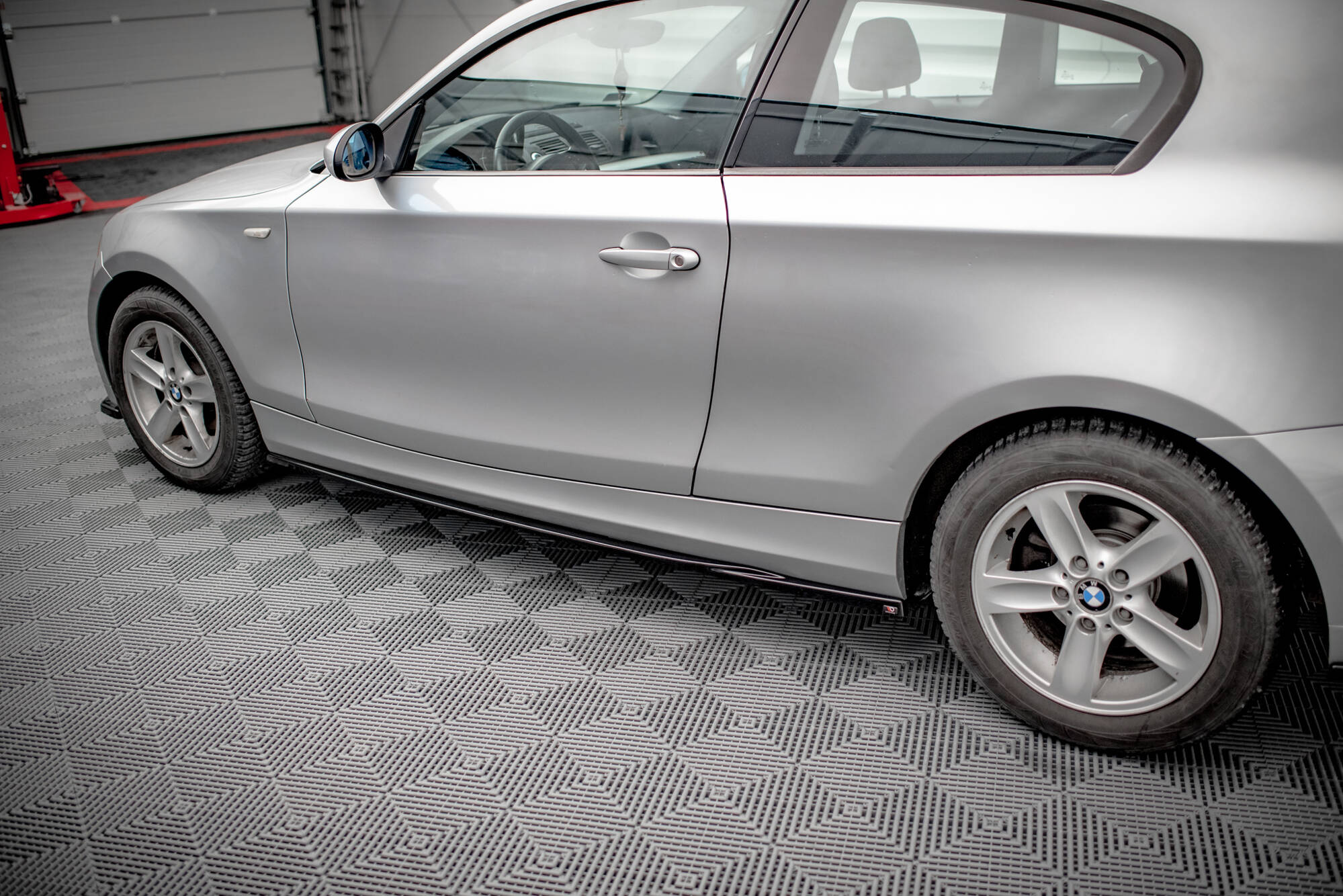 Seitenschweller V2 Ansatz für BMW 1er E81 Facelift