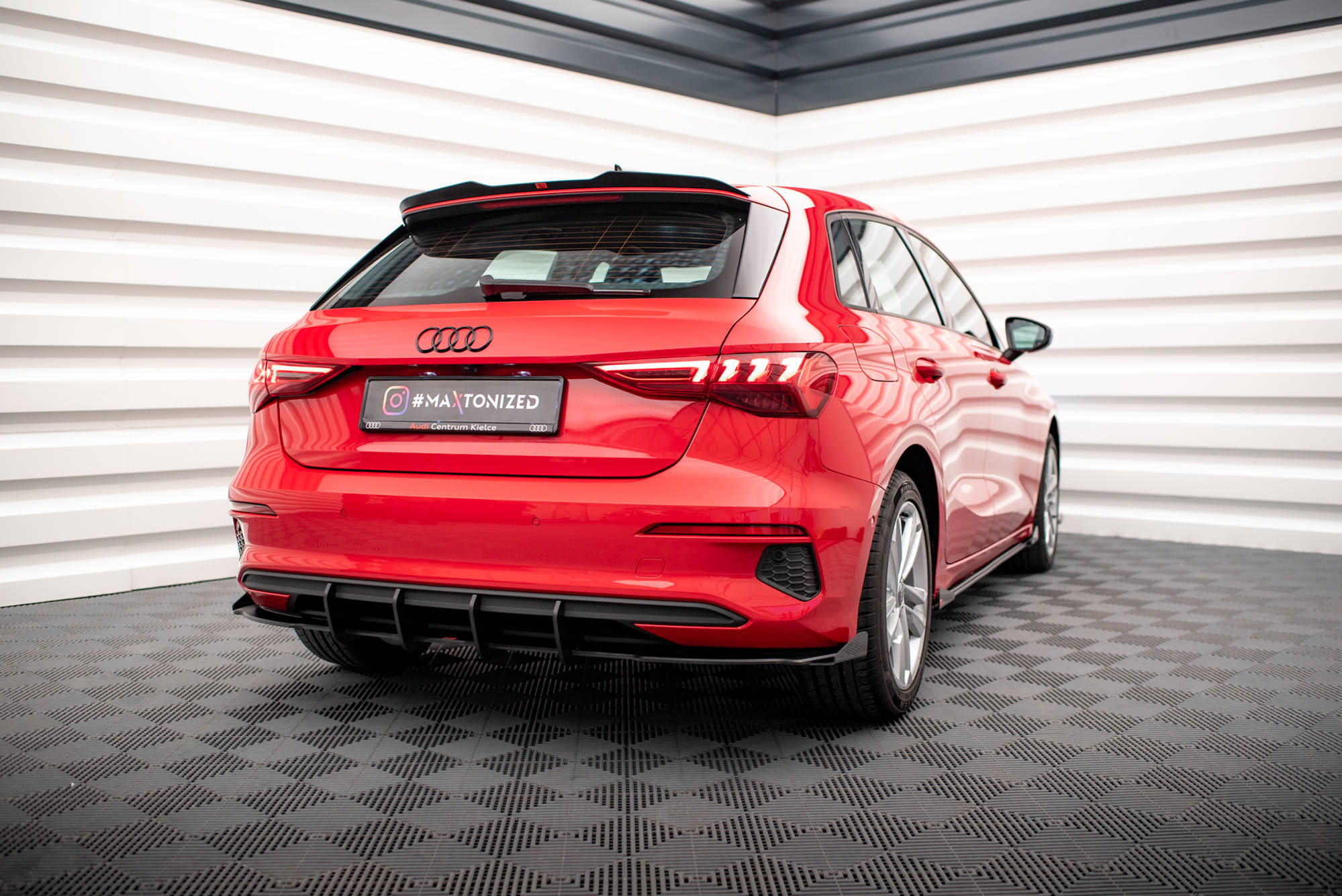 Robuste Racing Diffusor Heck Ansatz +Flaps für Audi A3 Sportback 8Y