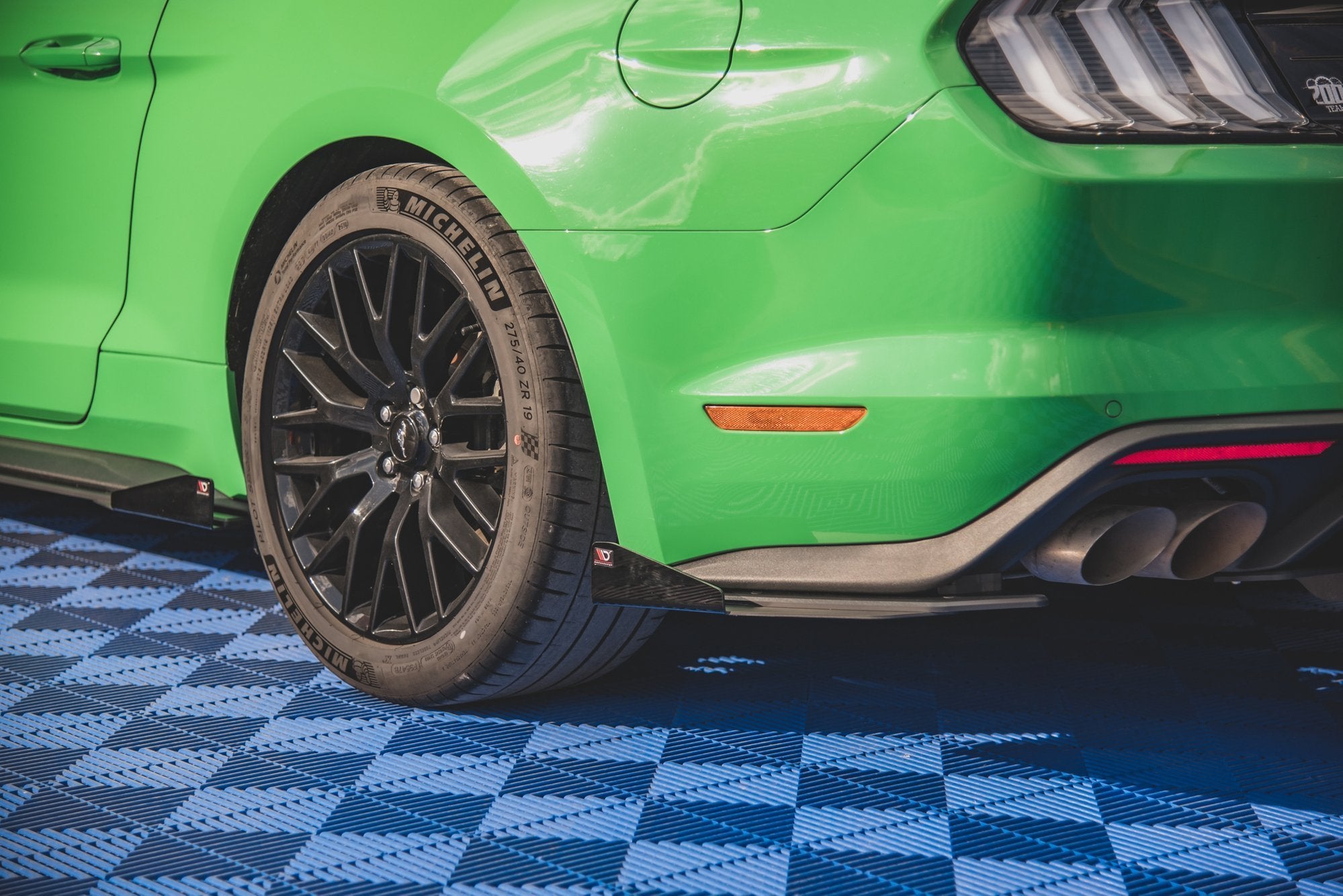 Street Pro Heck Ansatz Flaps Diffusor V1 +Flaps für Ford Mustang GT Mk6 Facelift