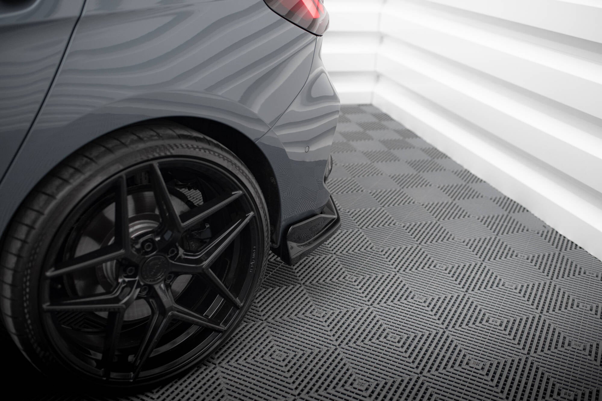 Flaps Heckansatz V4 Diffusor für BMW 1er M - Paket / M135i / 128ti F40