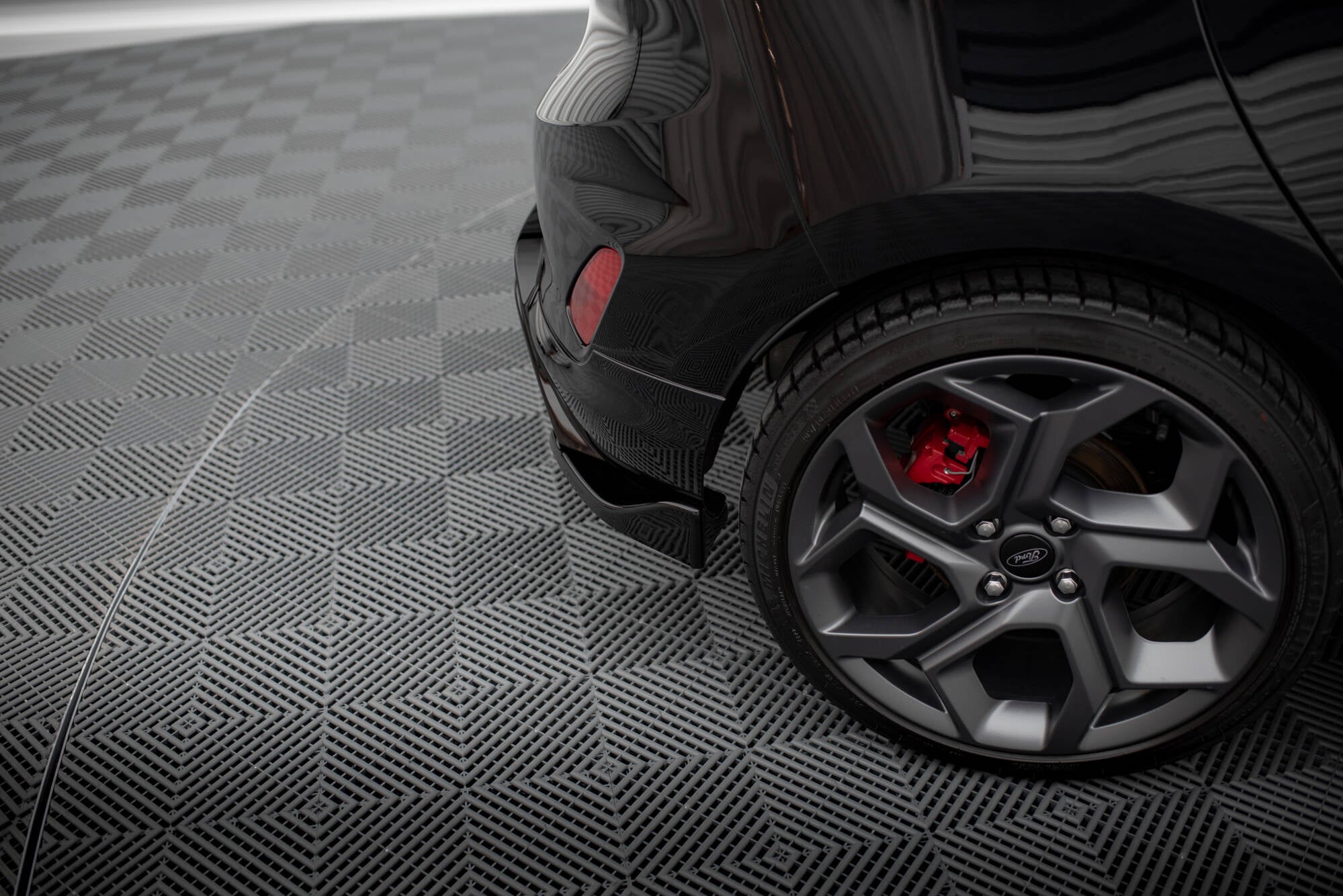 Heck Ansatz Flaps Diffusor V2 für Ford FIesta Mk8 ST