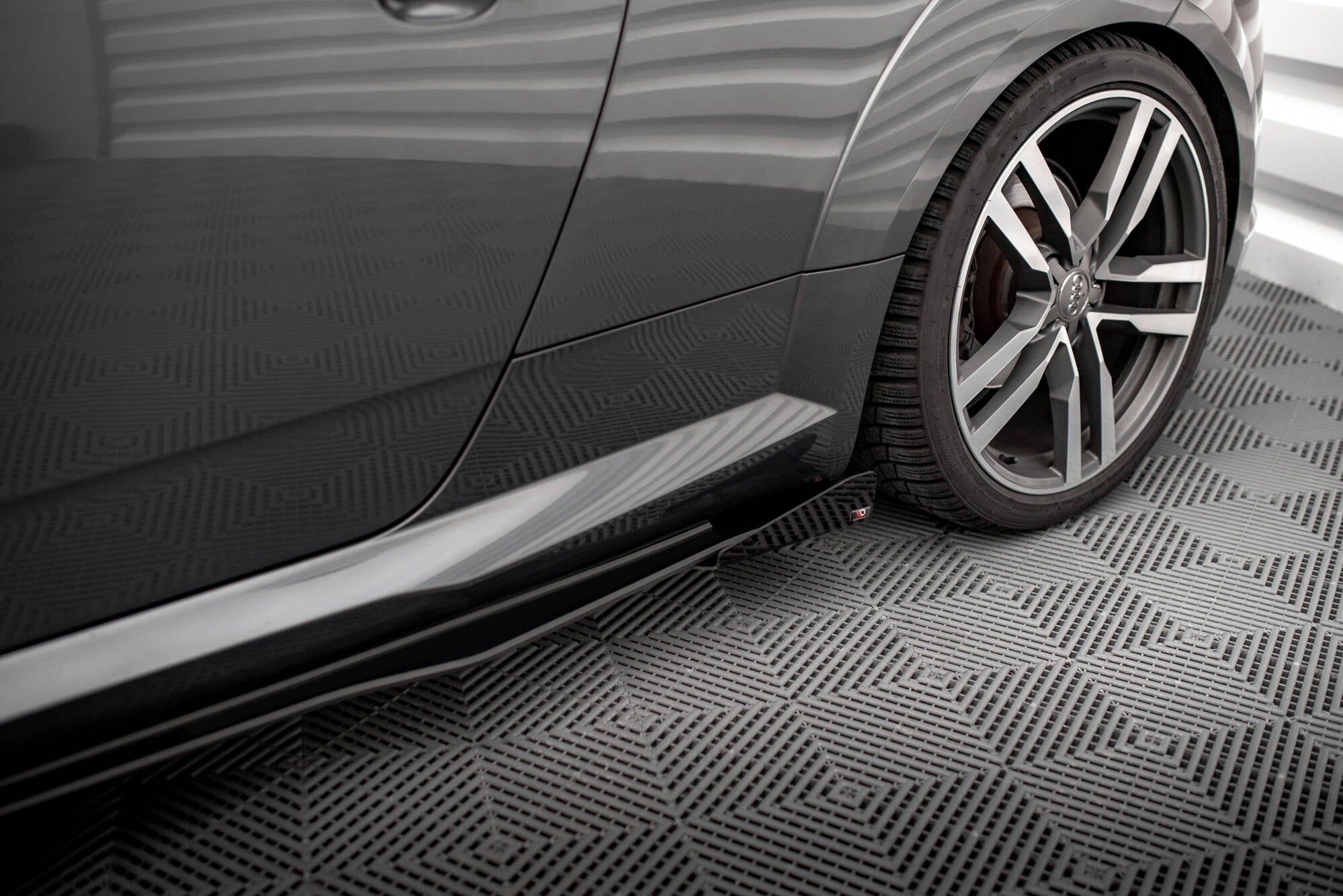 Seitenschweller Flaps für Audi TT S / S-Line 8S