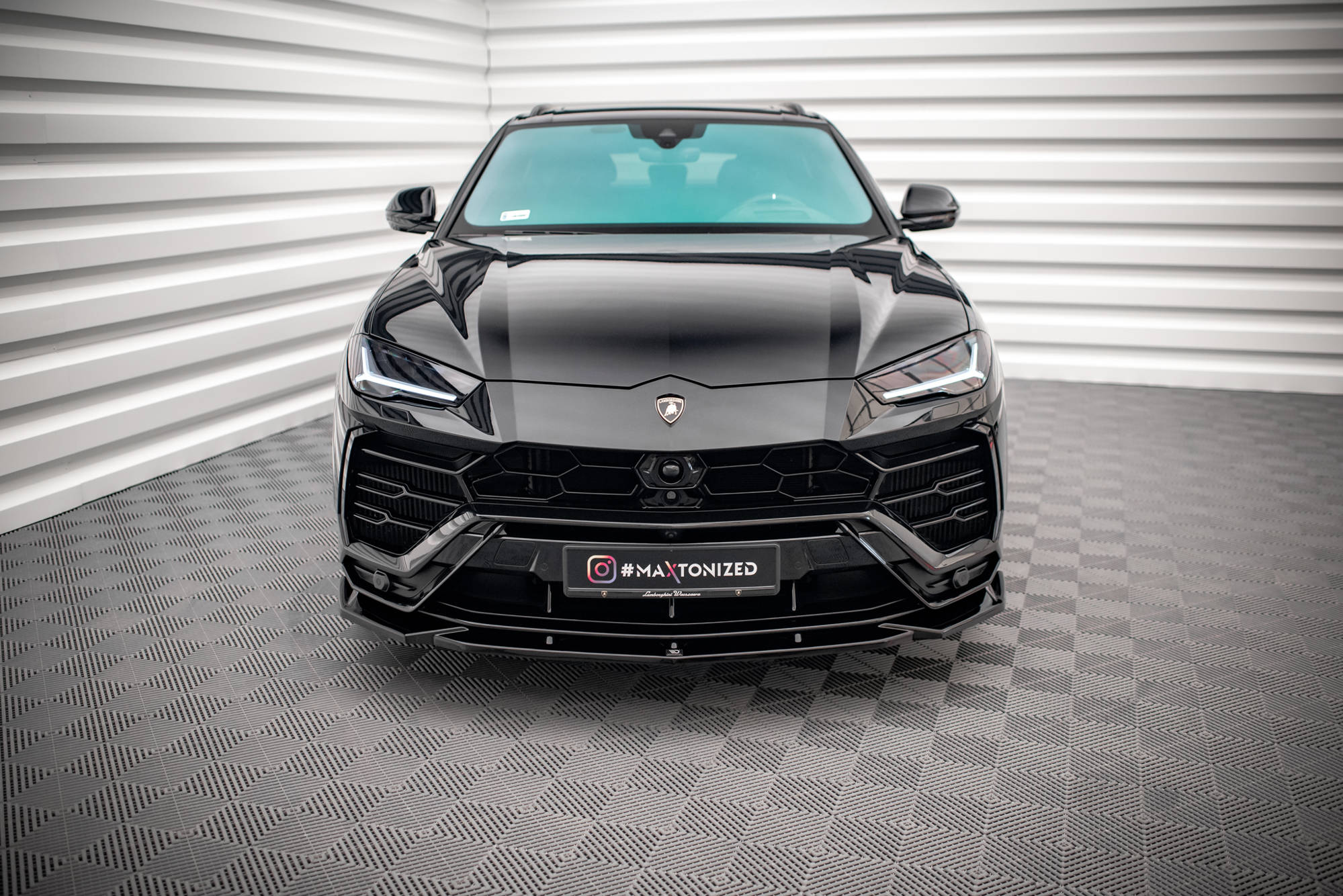Frontlippe V2 für Lamborghini Urus Mk1