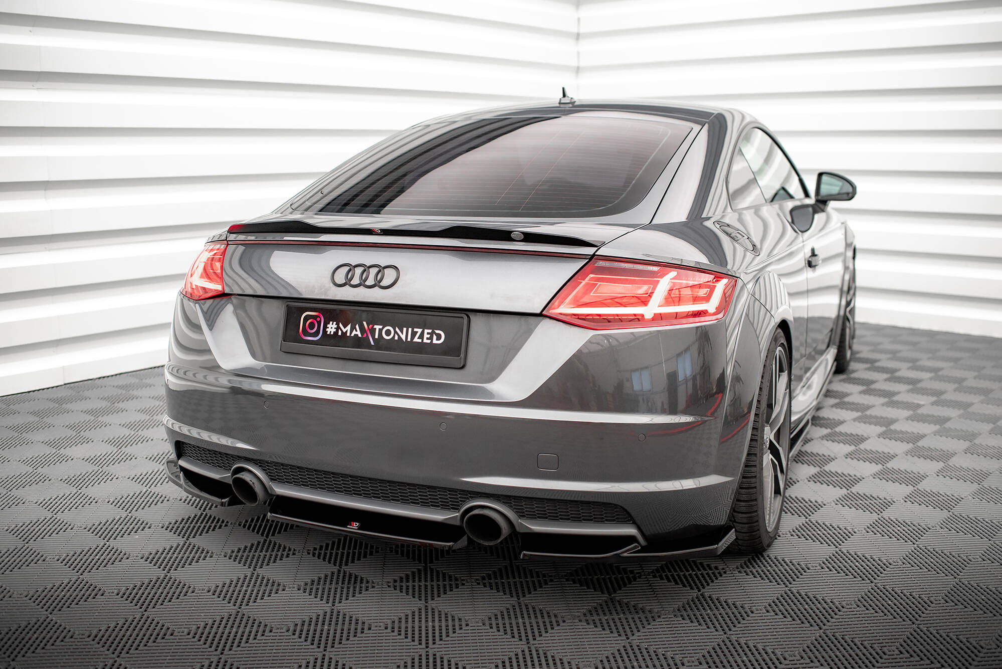 Heckansatz für Audi TT S - Line 8S