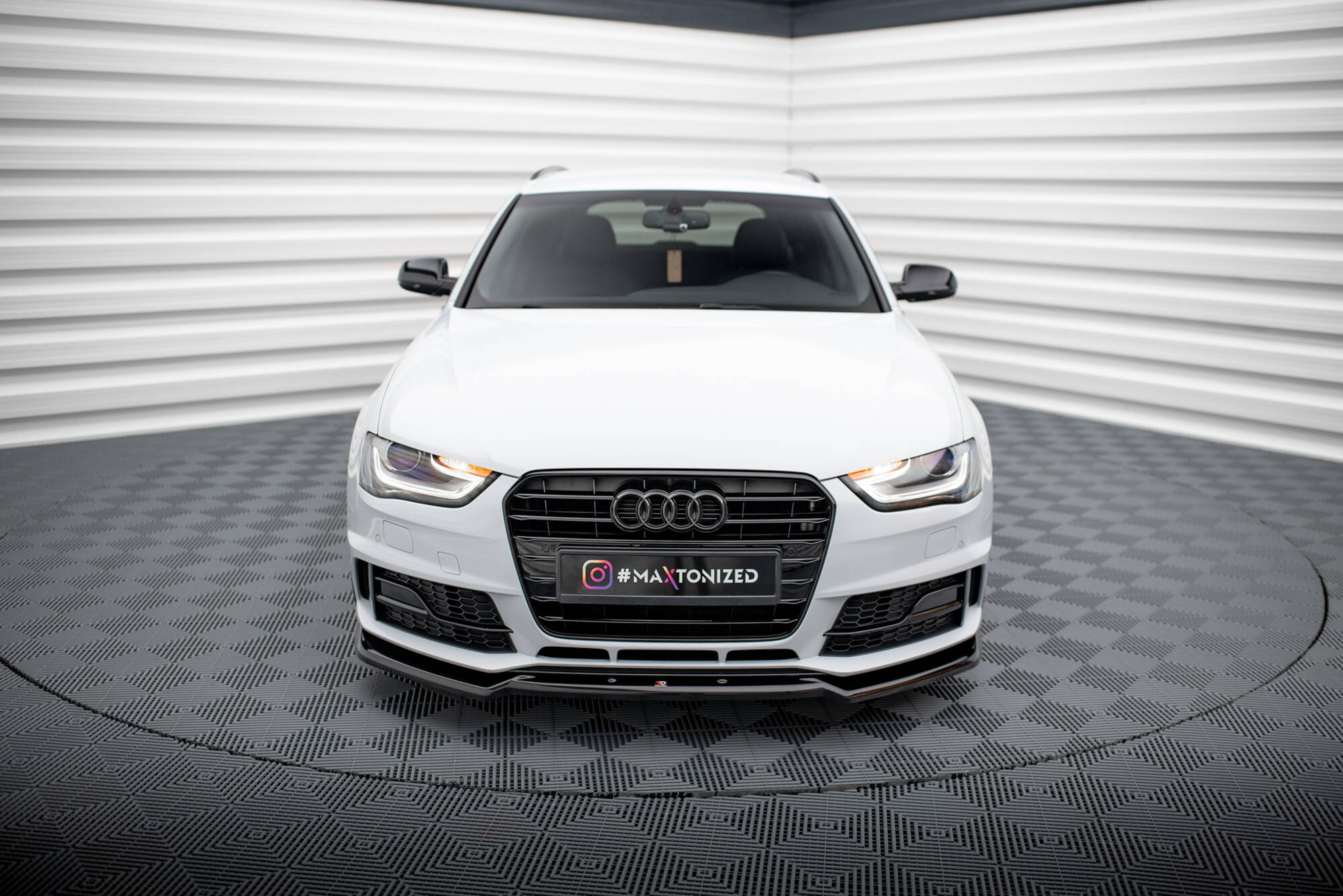 Frontlippe V2 für Audi A4 Competition B8 Facelift