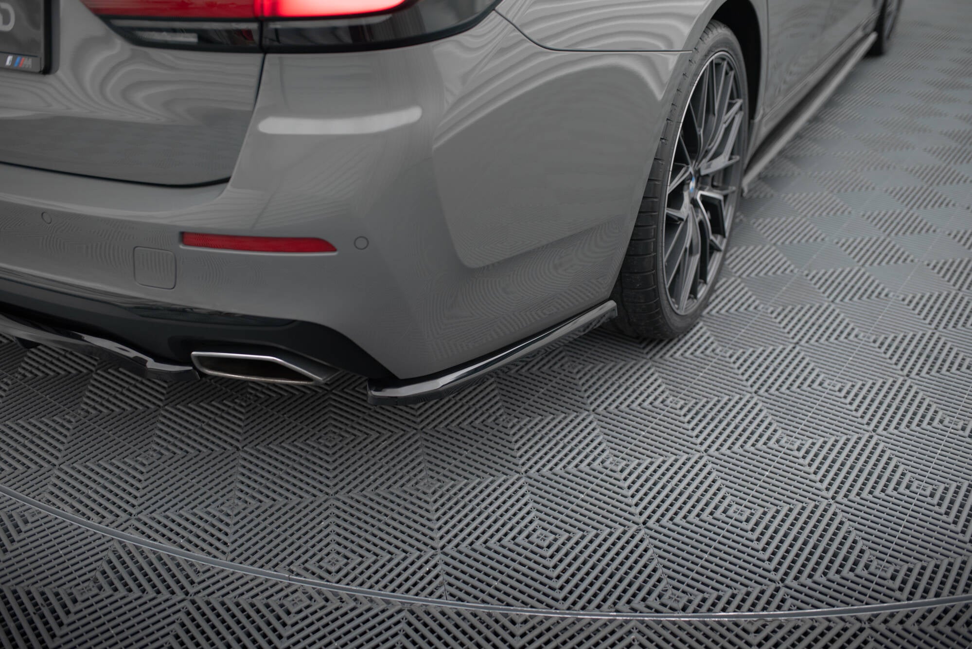 Flaps Heckansatz Diffusor für BMW 5er G30 / G31 Facelift