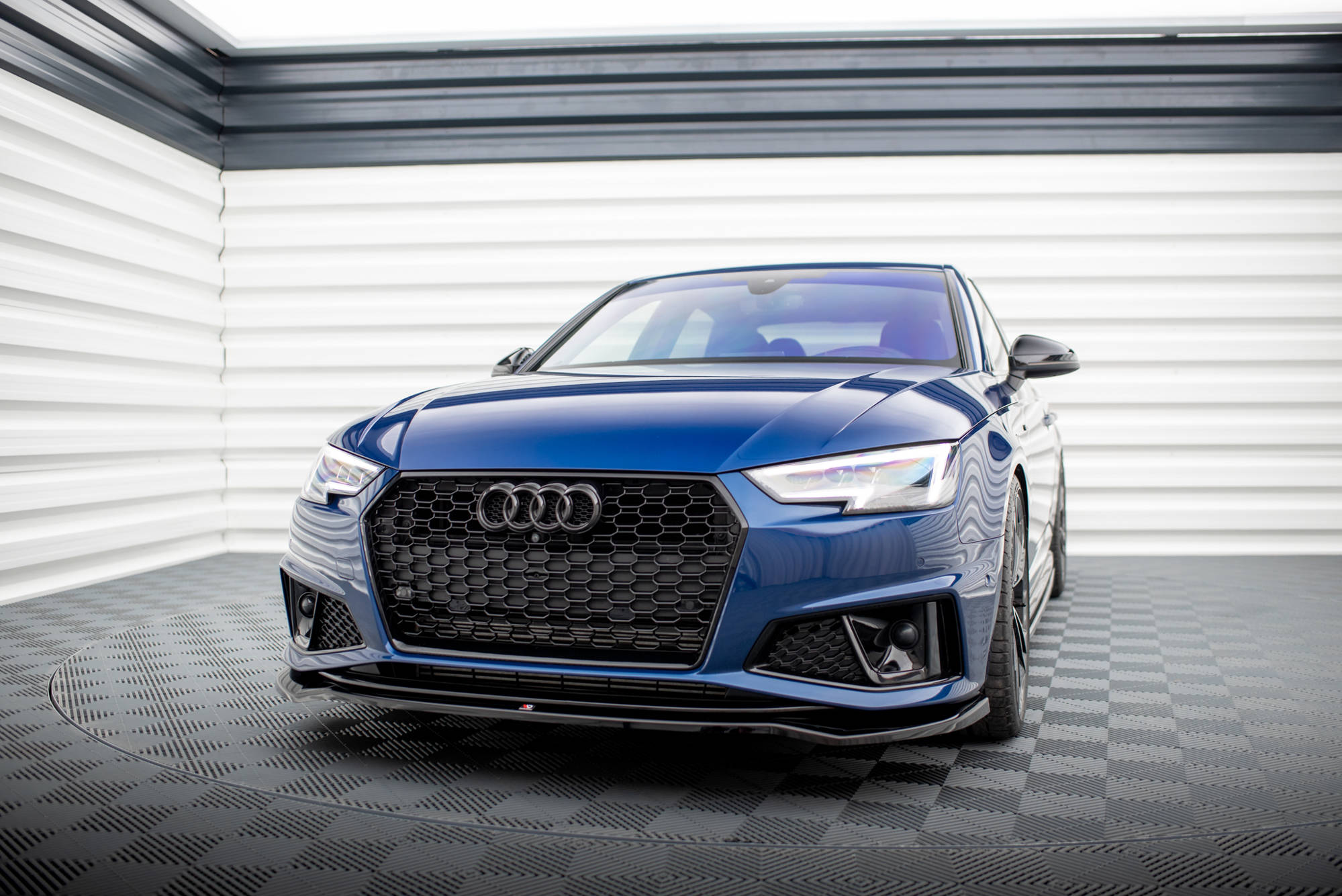 Frontlippe V2 für Audi A4 Competition B9