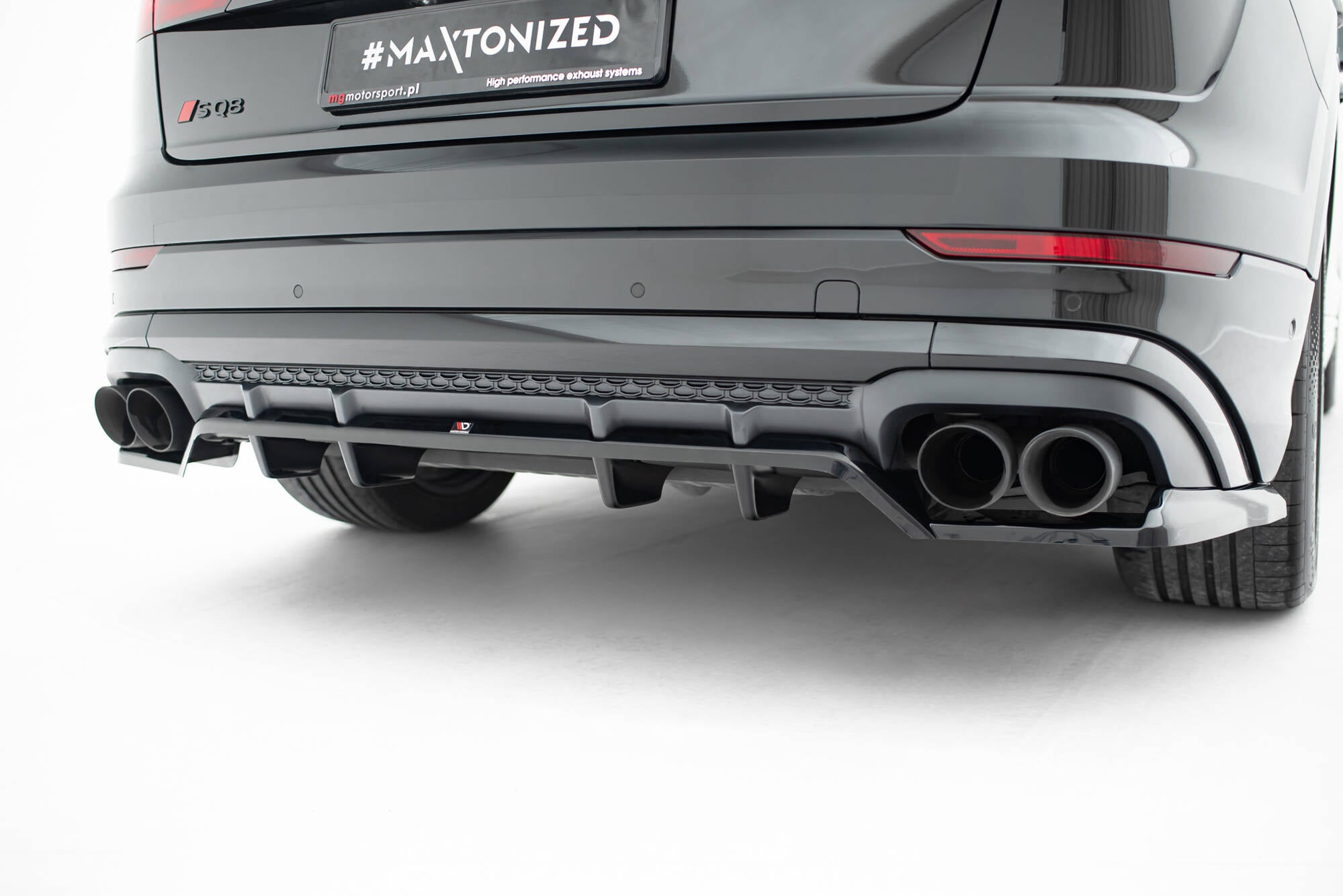 Mittlerer Cup Diffusor V2 DTM Look Heck Ansatz für Audi SQ8 / Q8 S-Line Mk1 Facelift
