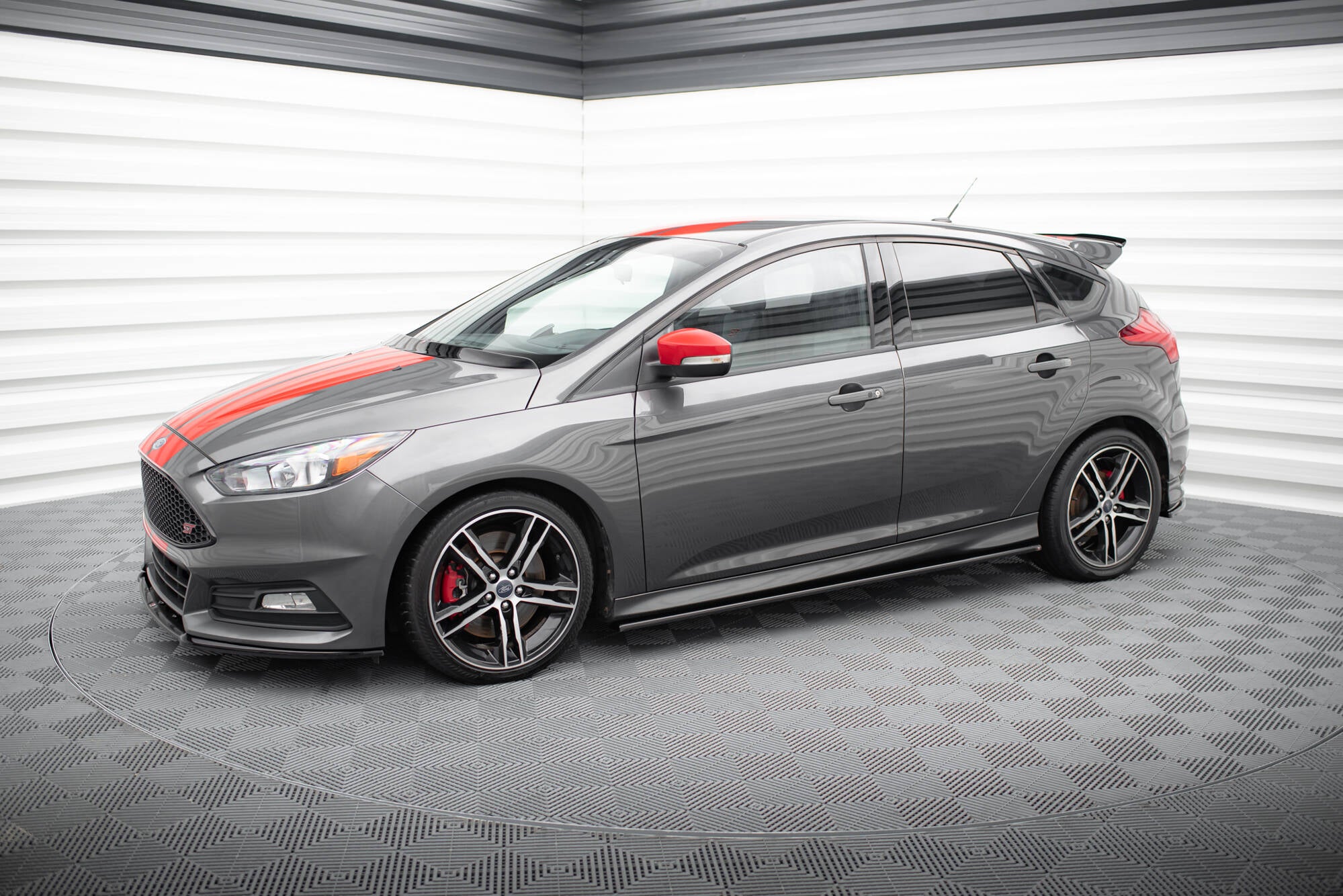 Seitenschweller Ansatz für Ford Focus ST / ST-Line Mk3 / Mk3 FL Hatchback / Kombi