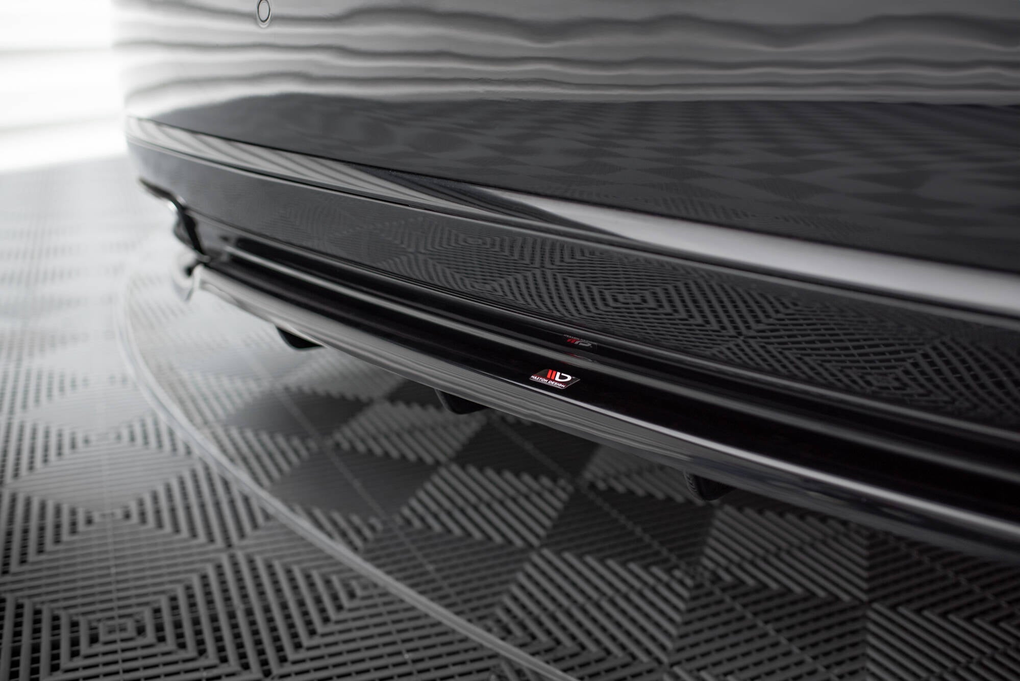 Mittlerer Cup Diffusor DTM Look Heck Ansatz für Audi A8 D4 Facelift