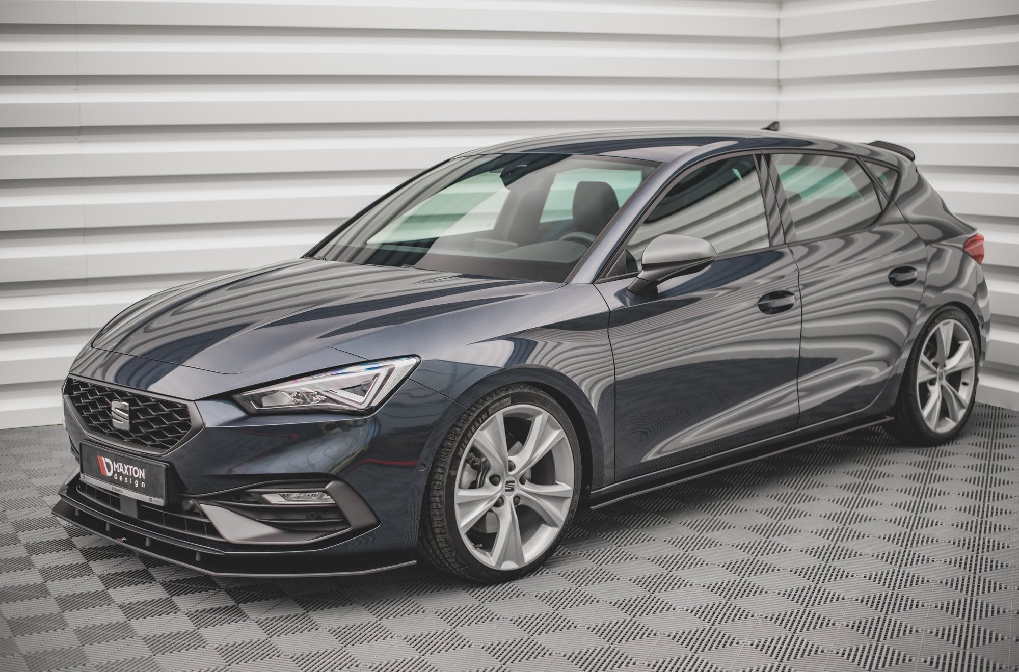 Street Pro Frontlippe für Seat Leon FR Mk4