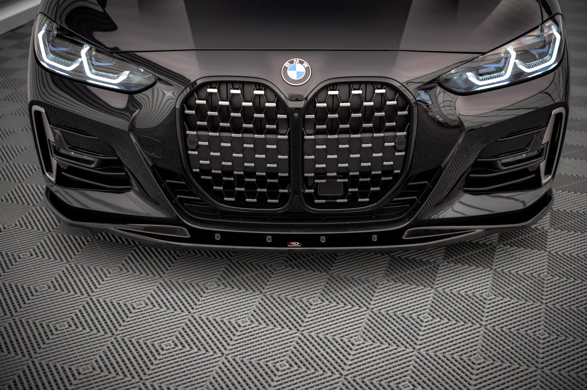 Frontlippe V1 für BMW 4er M - Paket / M440i G22 / G23 / G22 Facelift / G23 Facelift