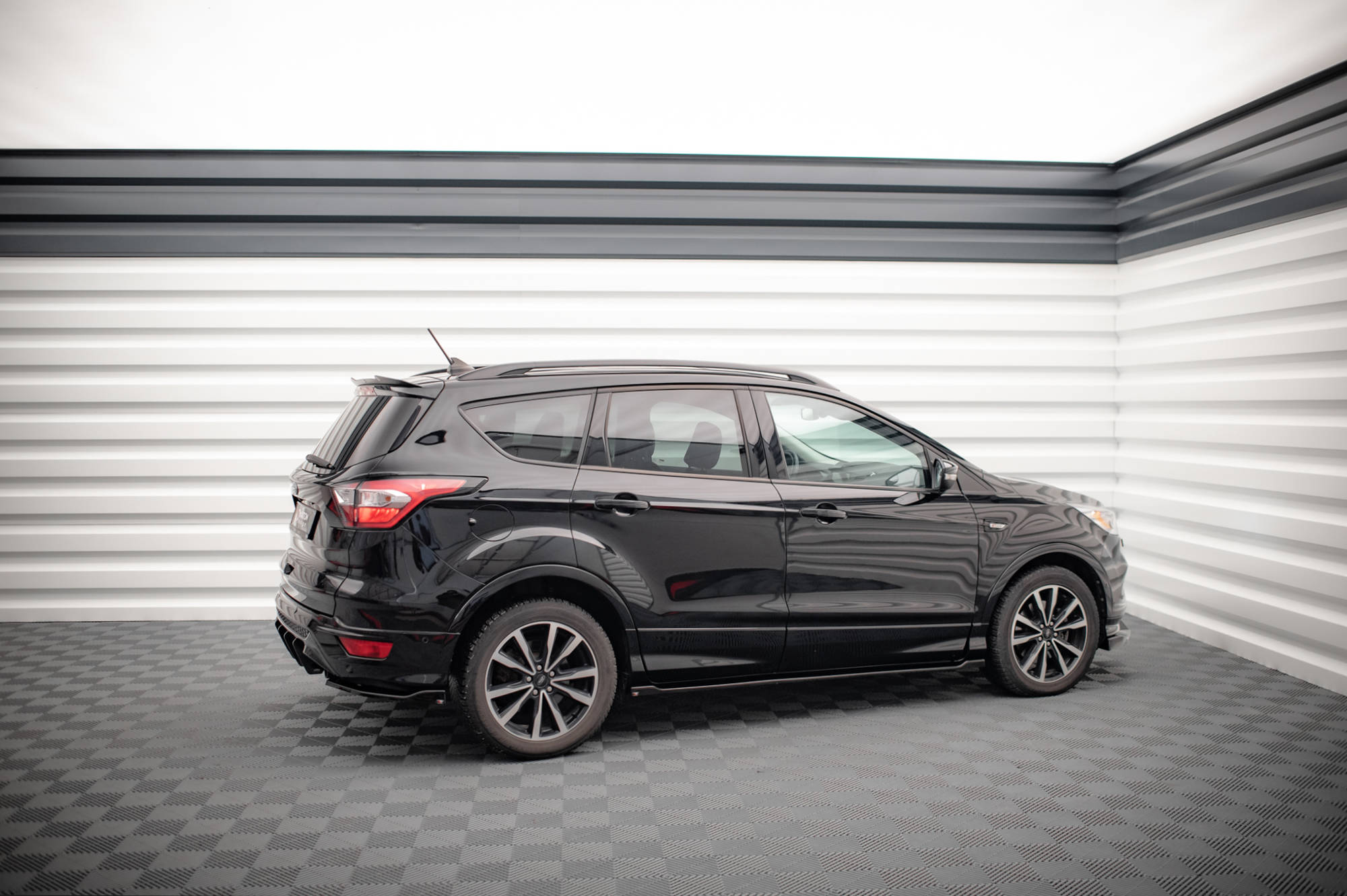 Seitenschweller Ansatz für Ford Escape ST-Line Mk3