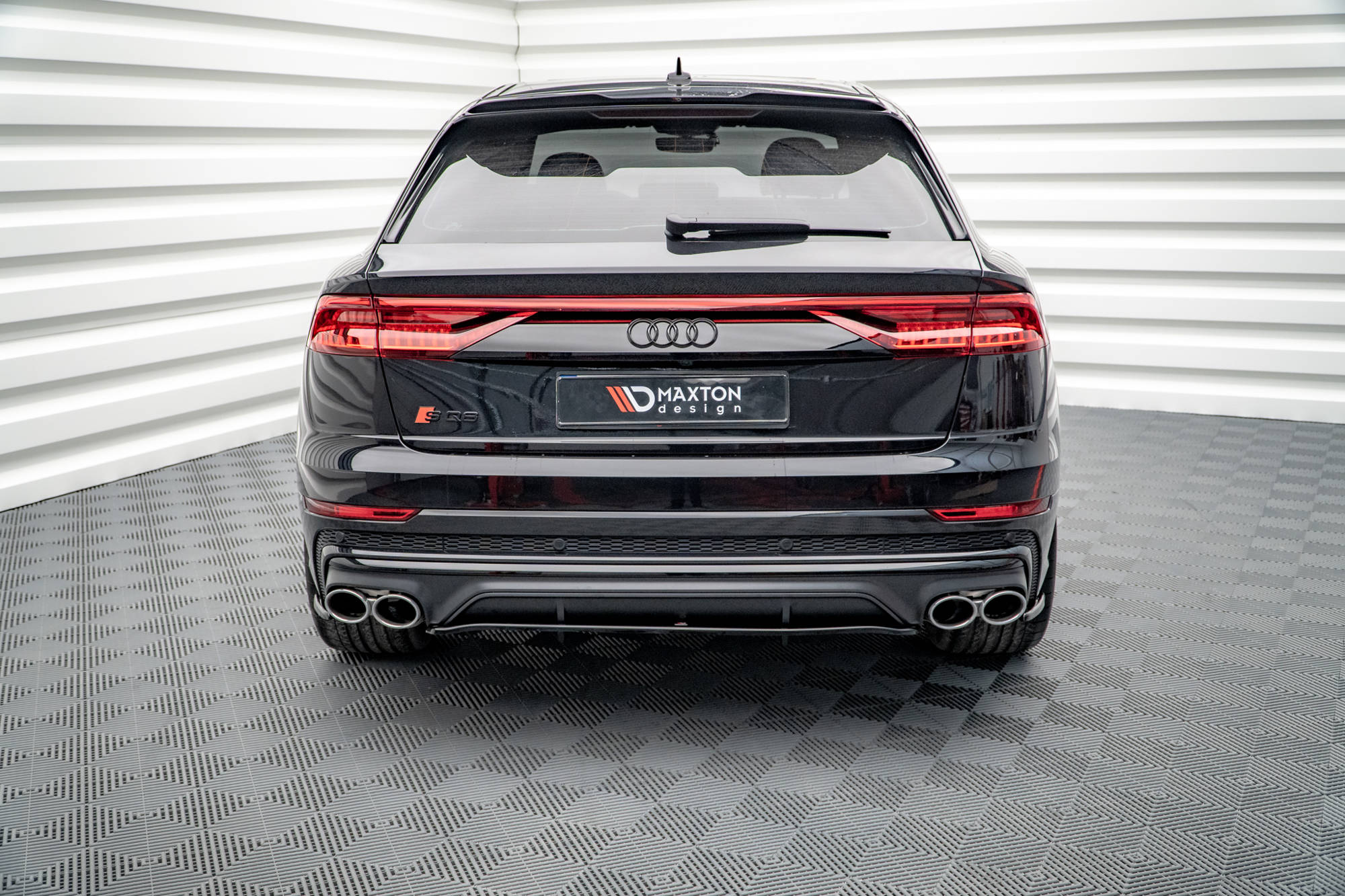 Mittlerer Cup Diffusor DTM Look Heck Ansatz für Audi SQ8 Mk1