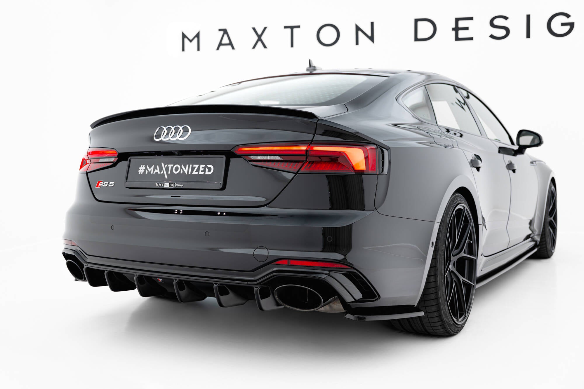 Diffusor Heck Ansatz für Audi RS5 Coupe / Sportback F5