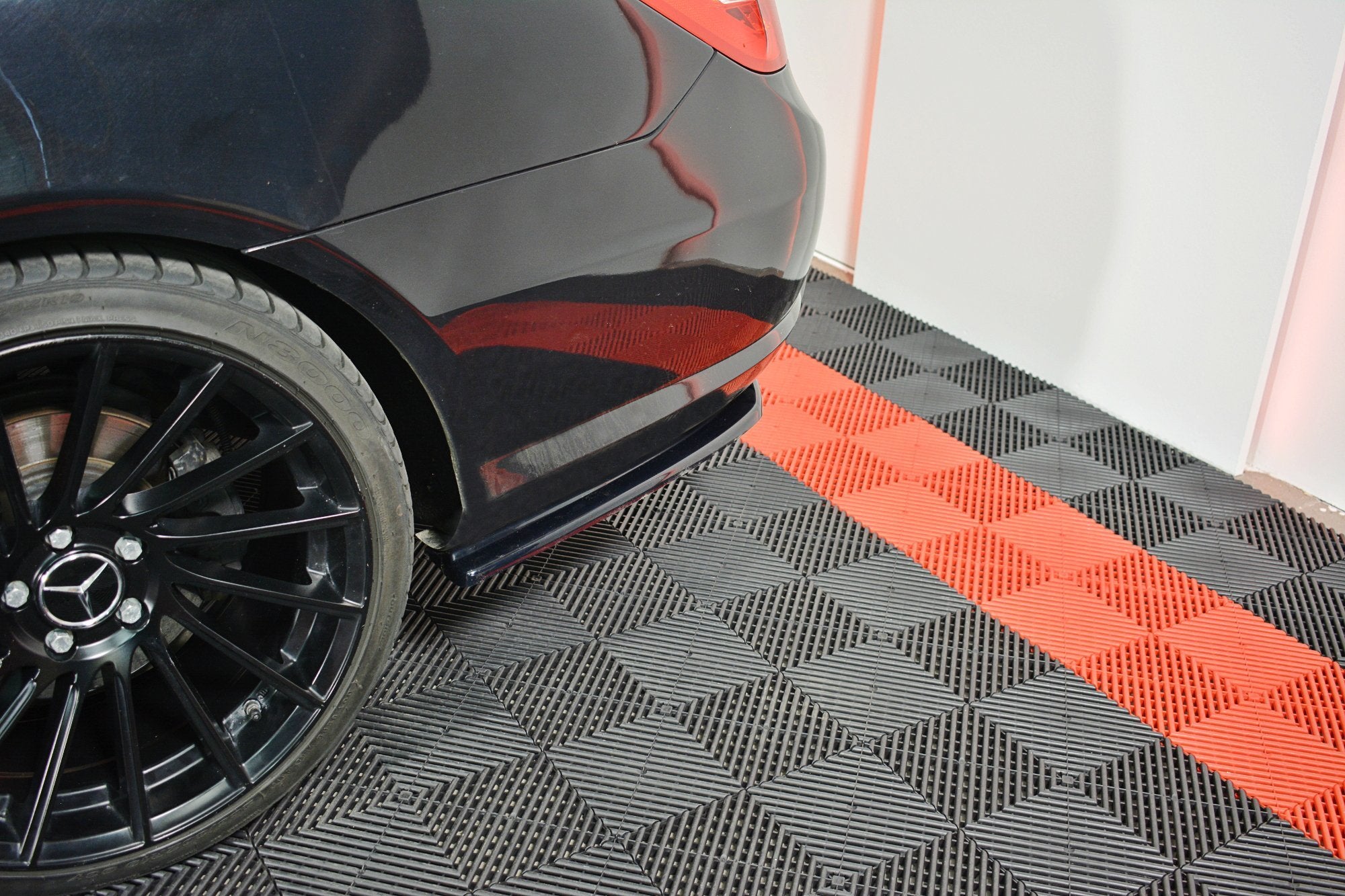 Splitter / Diffusor Heck Ansatz für Mercedes-Benz E-Klasse W207 Coupe AMG-Line