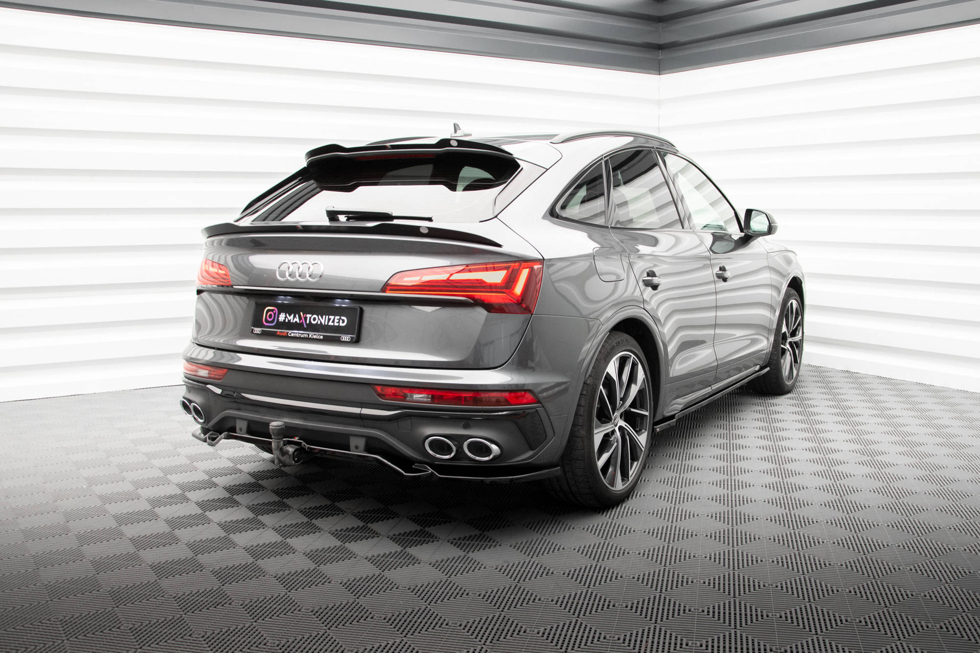 Mittlerer Cup Diffusor DTM Look Heck Ansatz für Audi SQ5 / Q5 S-Line Sportback Mk2 Facelift