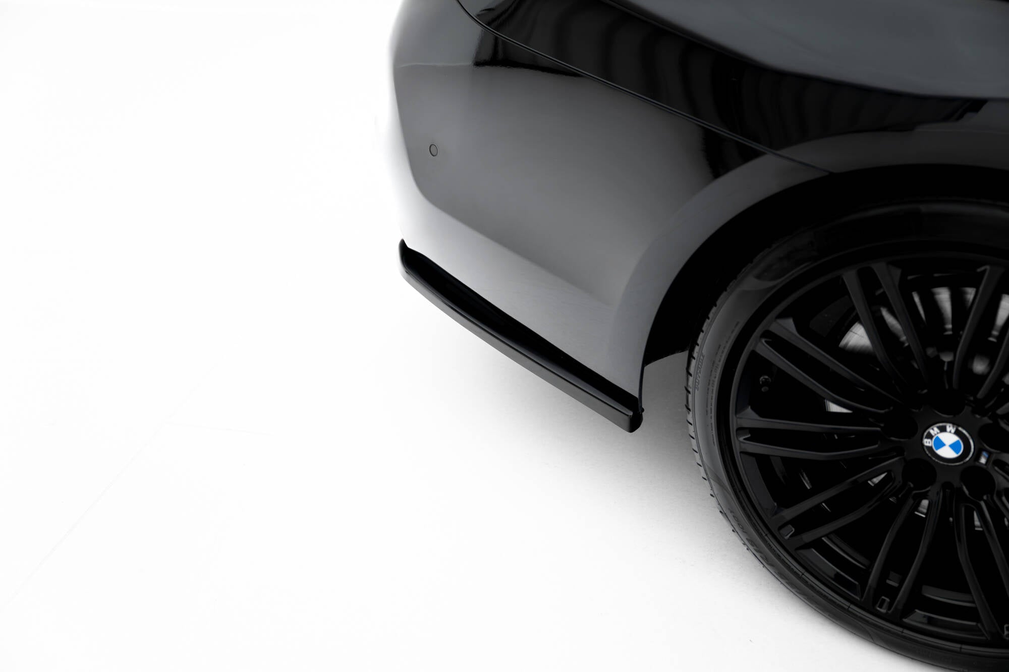 Flaps Heckansatz Diffusor für BMW M550i Limousine G30