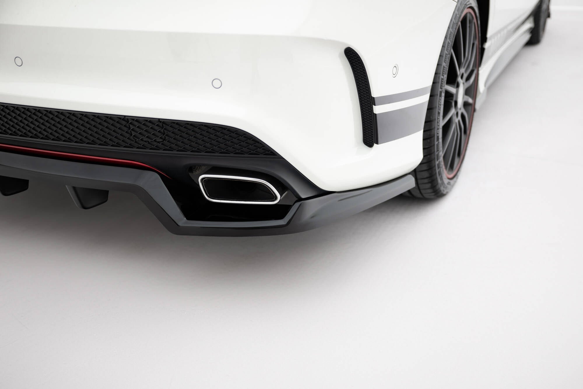 Mittlerer Cup Diffusor DTM Look Heck Ansatz für Mercedes-Benz CLA AMG-Line C117