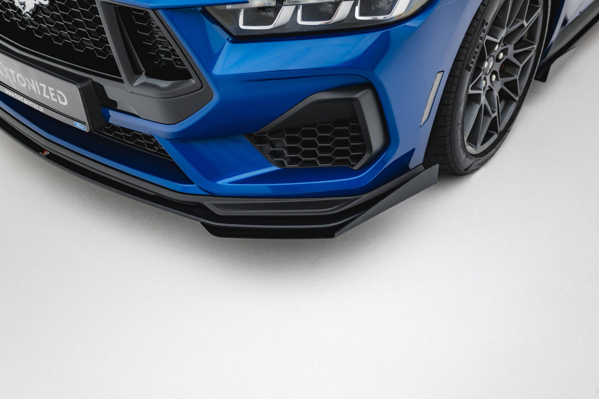 Street Pro Frontlippe + Flaps für Ford Mustang GT Mk7