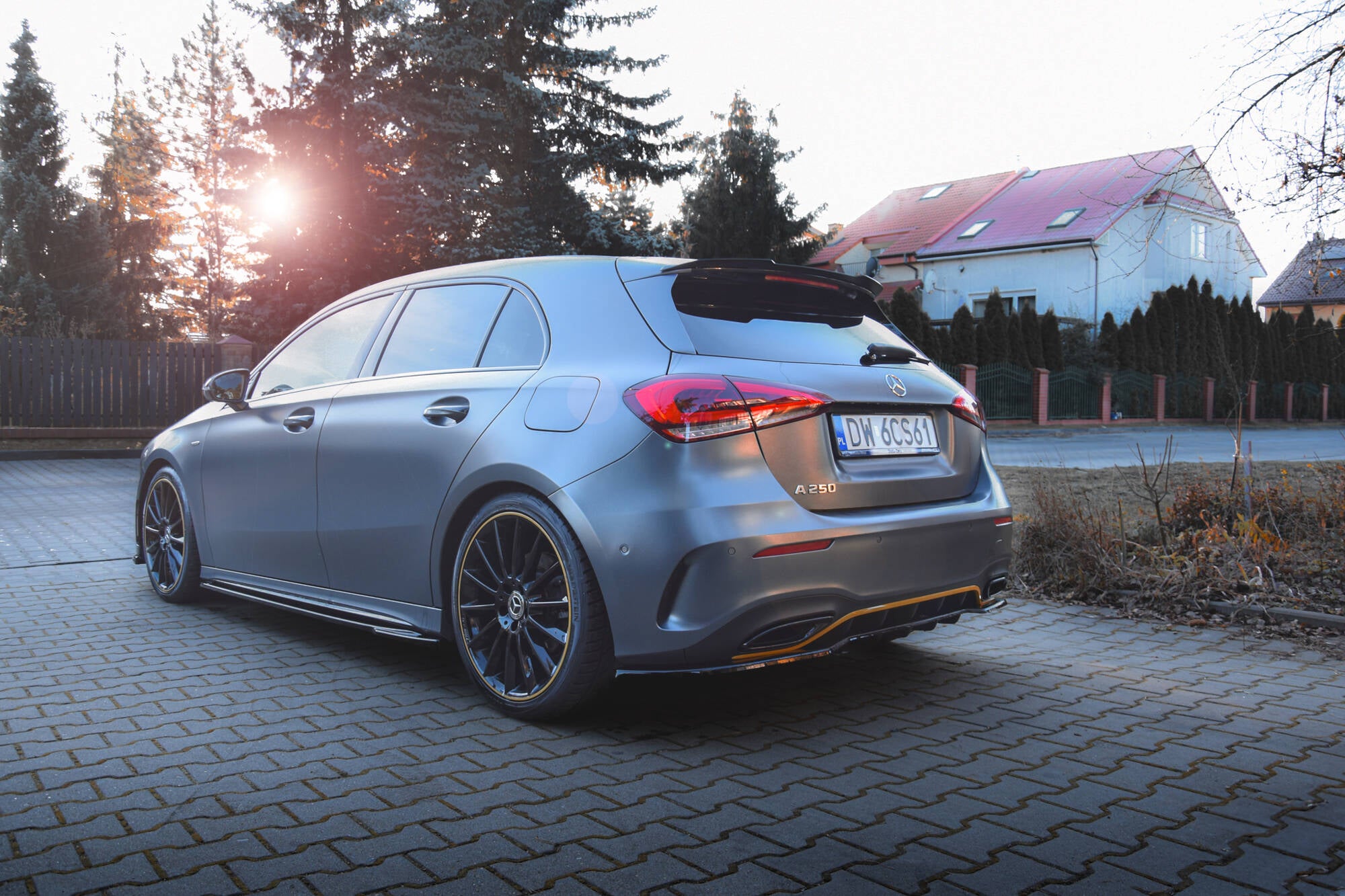 Mittlerer Cup Diffusor DTM Look Heck Ansatz für Mercedes-Benz A Hatchback AMG Line W177
