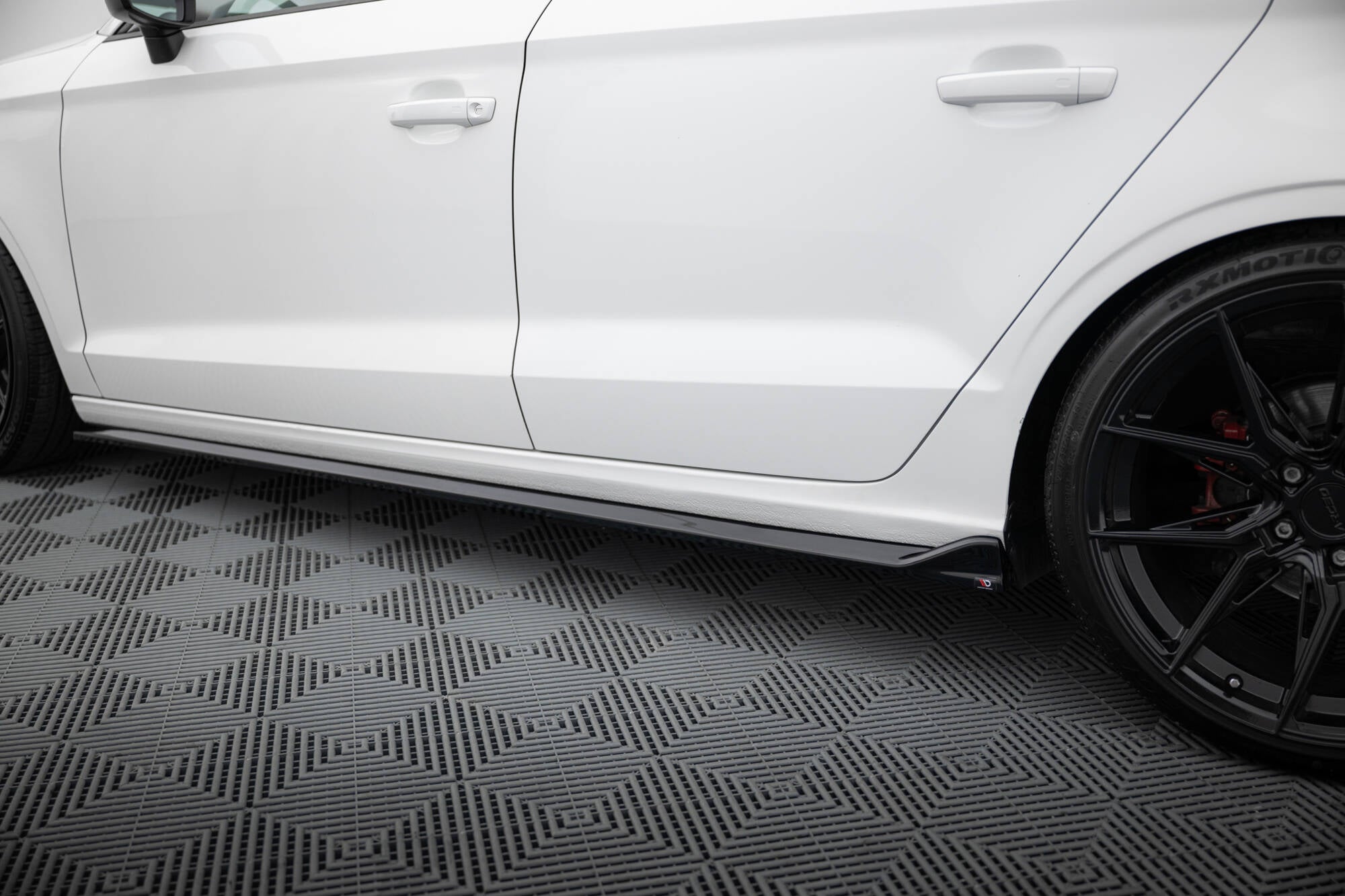 Seitenschweller Ansatz für Audi A3 Limousine 8V