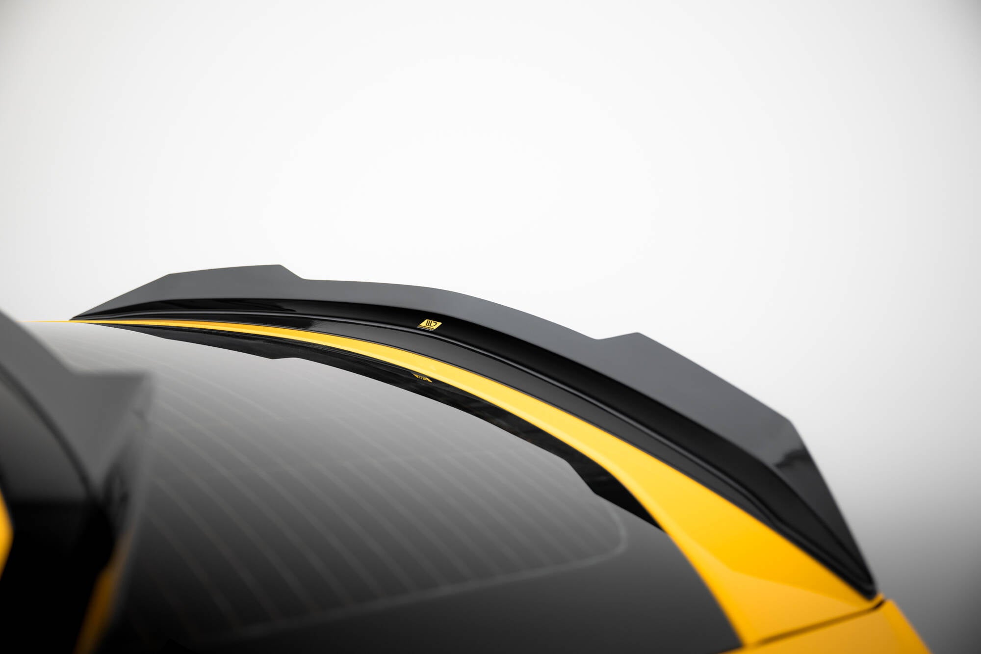 Niedriger Spoiler CAP für Lamborghini Urus Mk1