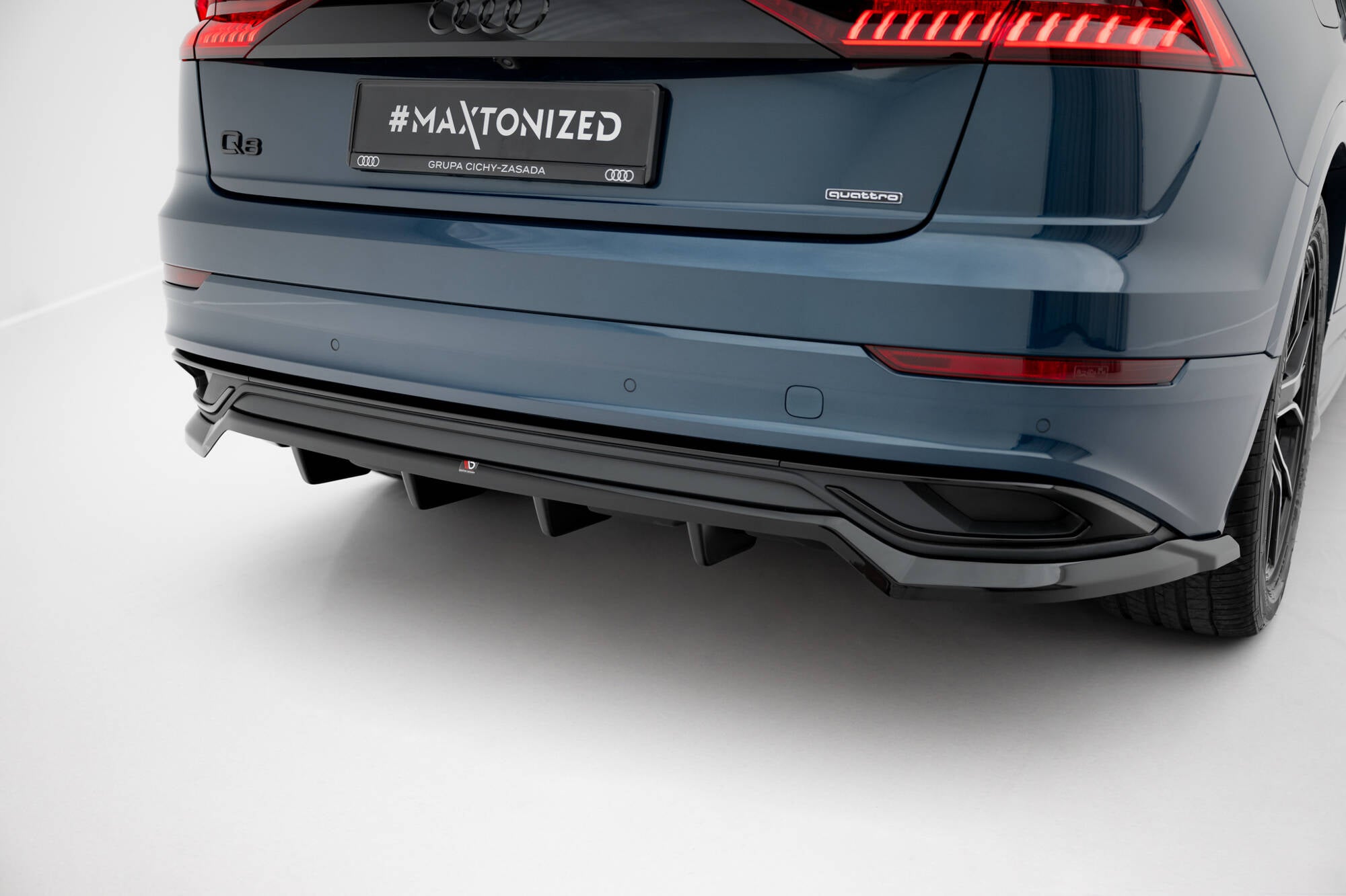 Mittlerer Cup Diffusor DTM Look Heck Ansatz für Audi Q8 Mk1