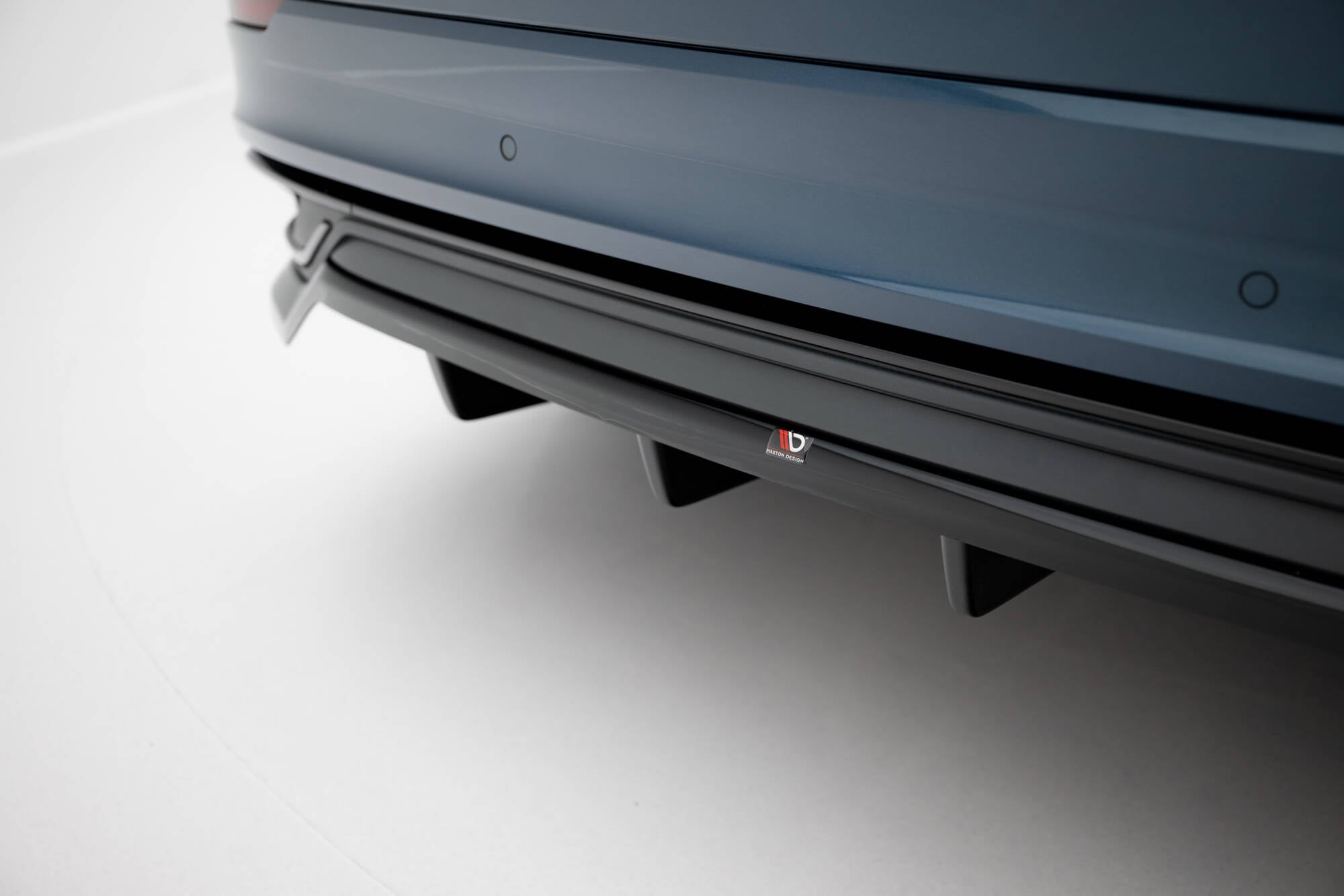 Mittlerer Cup Diffusor DTM Look Heck Ansatz für Audi Q8 Mk1
