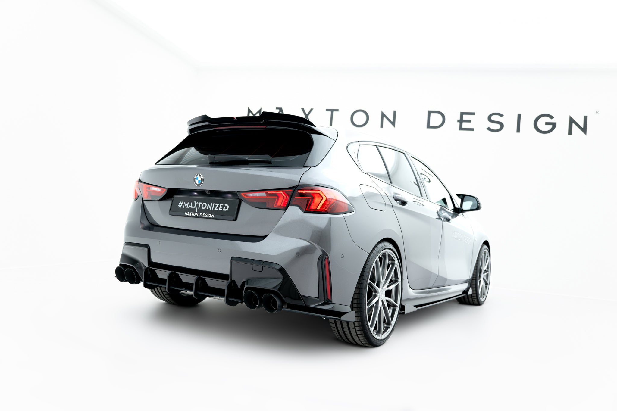 Hintere Seiten Flaps V1 für BMW M135i F70