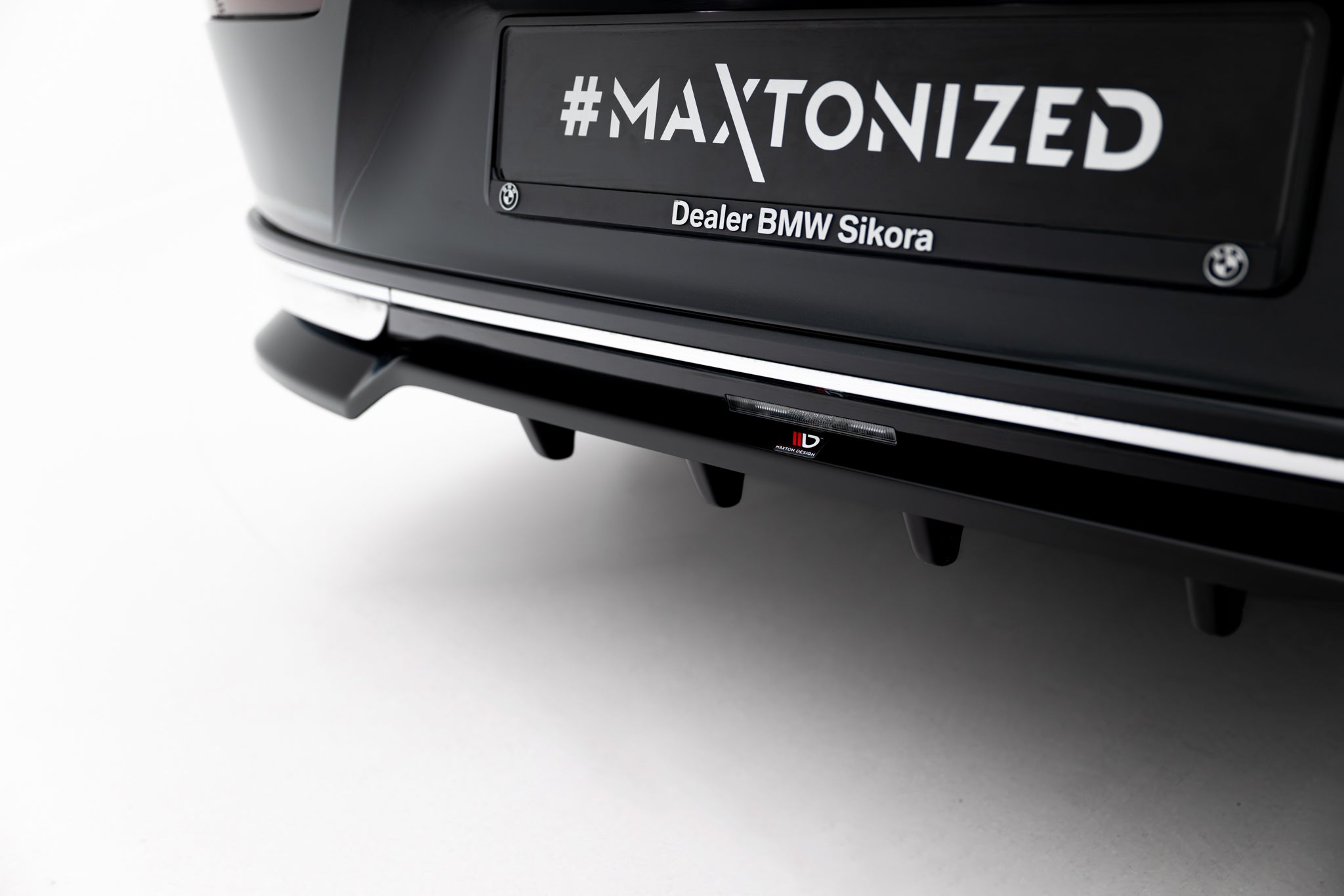 Mittlerer Cup Diffusor DTM Look Heck Ansatz für BMW 7 G70