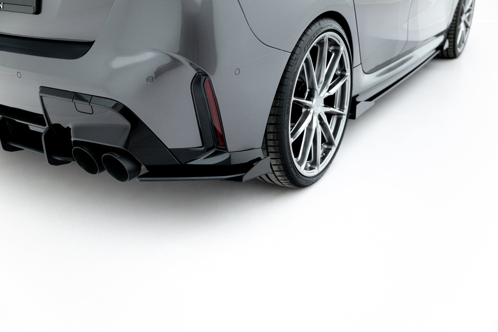 Street Pro Flaps Heckansatz V1 Diffusor + Flaps für BMW M135i F70