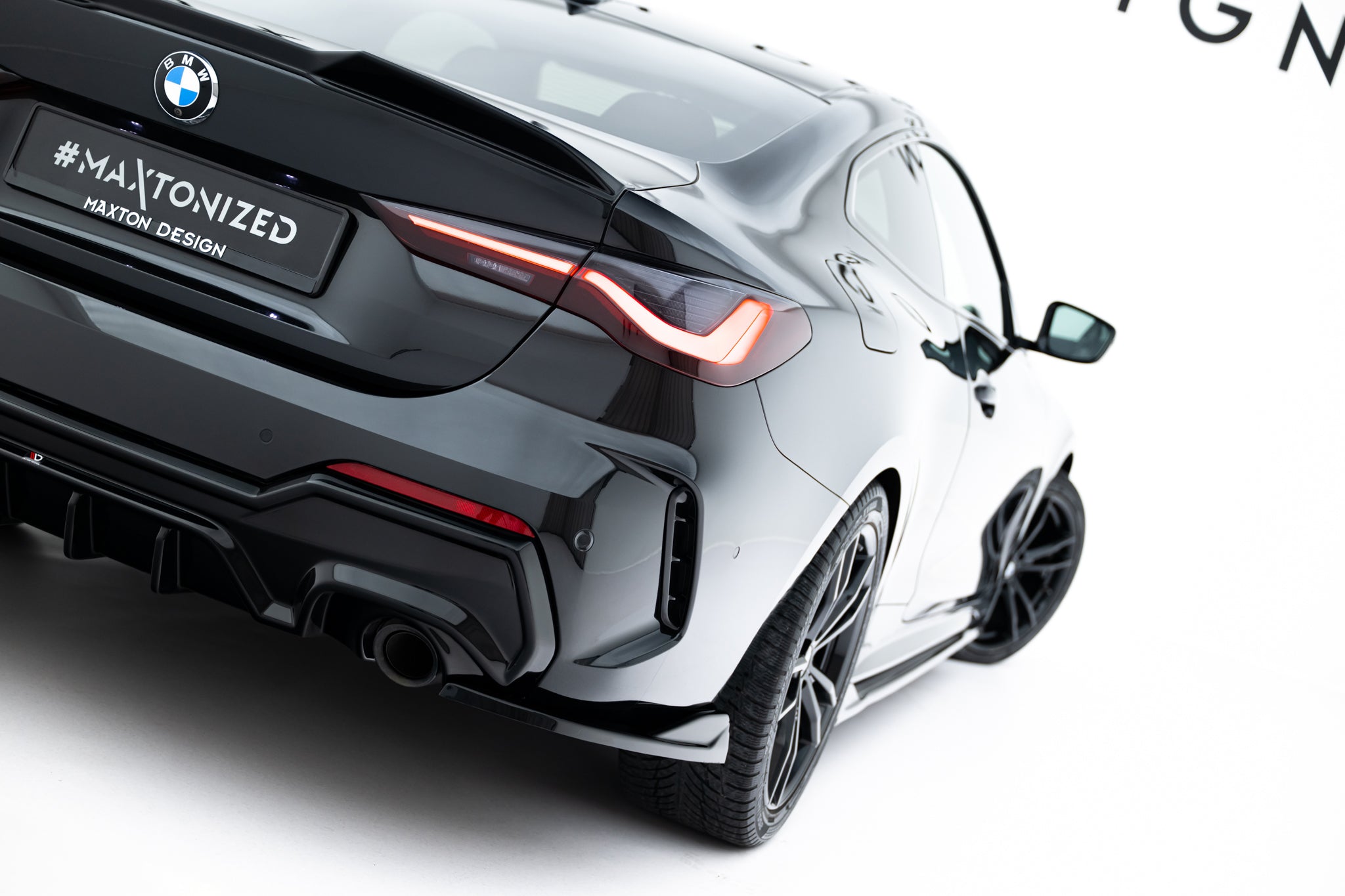 Flaps Heckansatz V8 Diffusor für BMW 4er M - Paket G22 / G23 / G22 Facelift / G23 Facelift