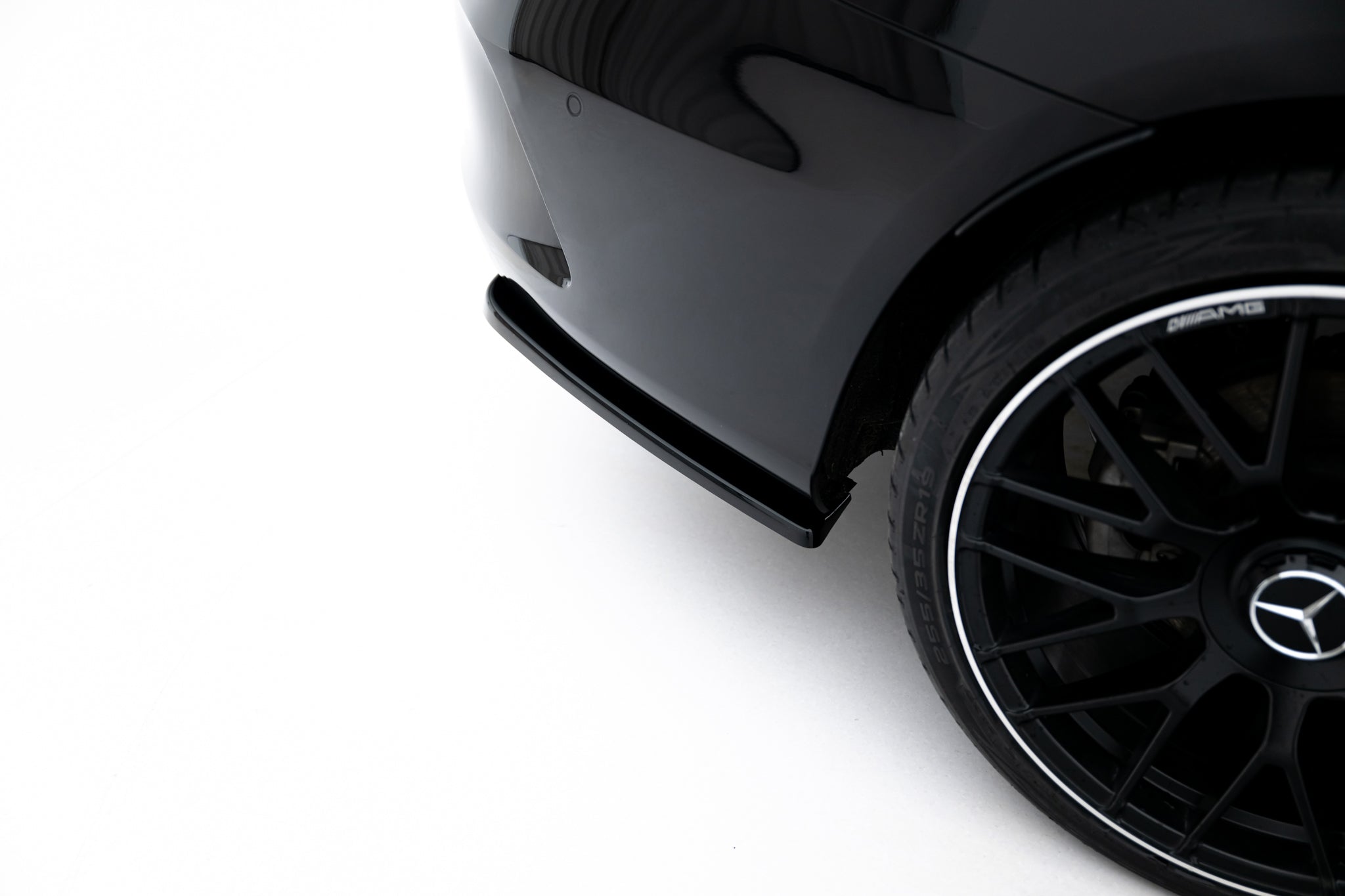 Heck Ansatz Flaps Diffusor für MERCEDES- BENZ C-KLASSE W205 COUPE AMG-LINE