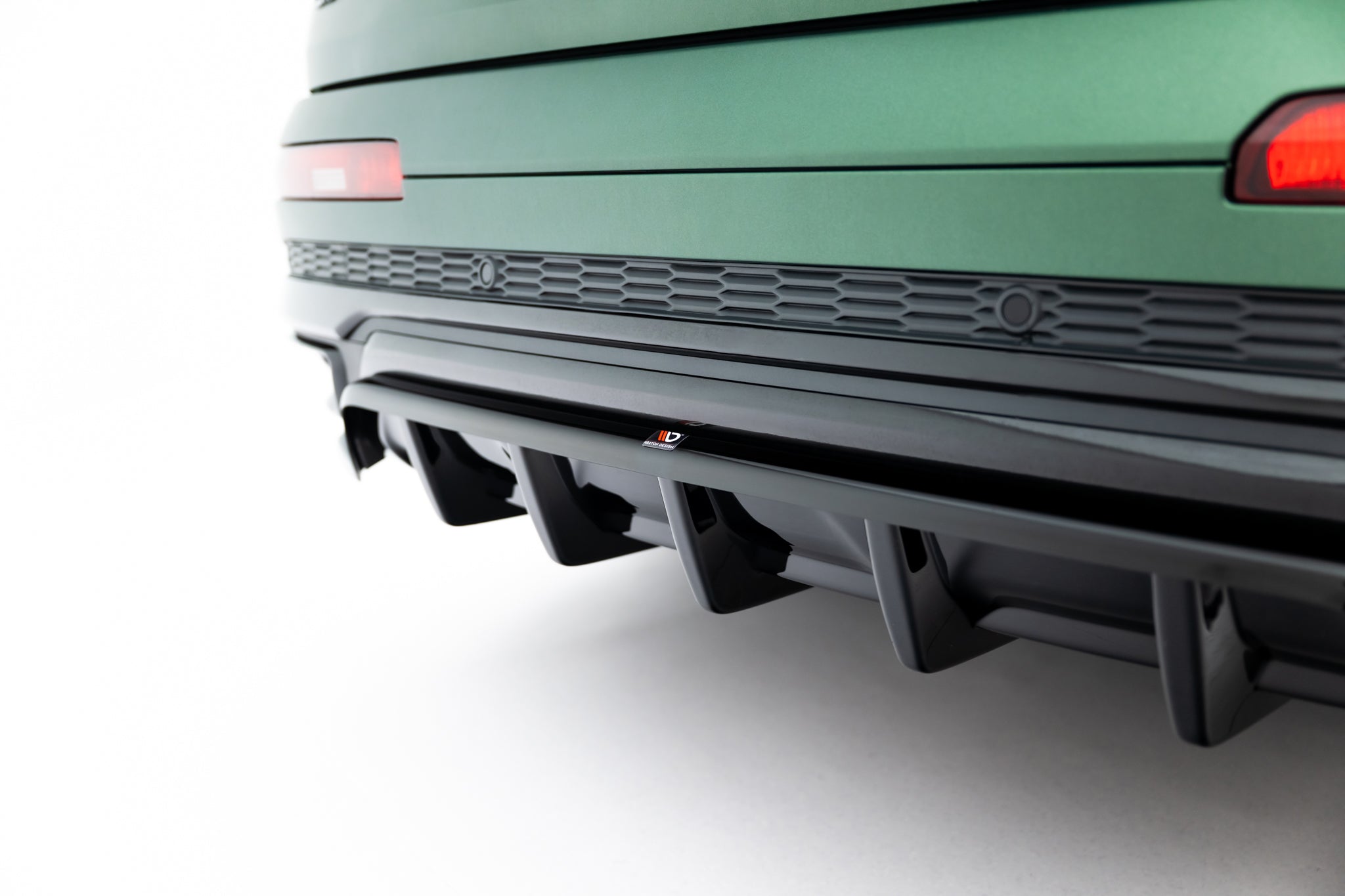 Mittlerer Cup Diffusor DTM Look Heck Ansatz für Audi RSQ8 Mk1 Facelift