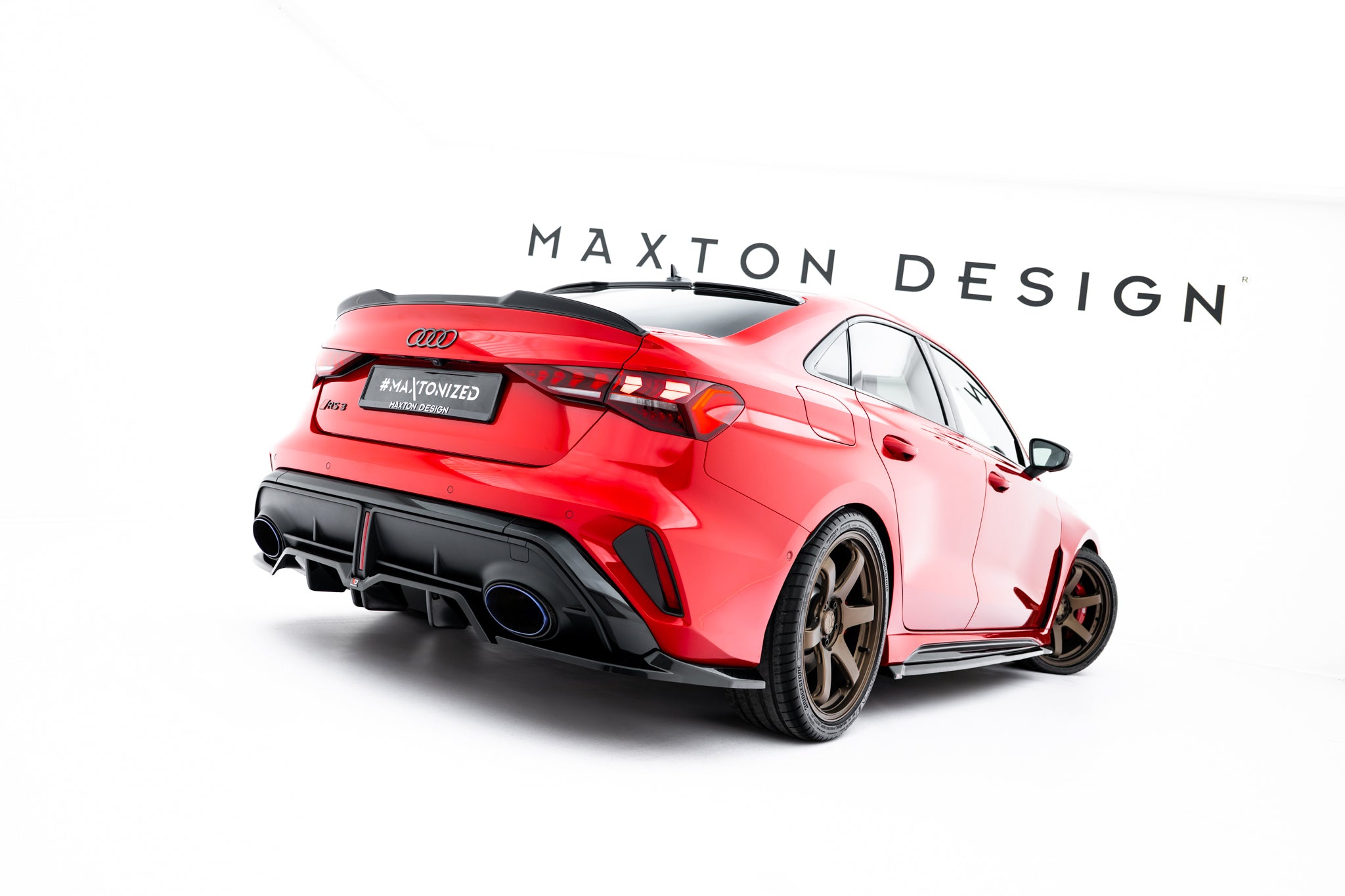 Mittlerer Cup Diffusor V1 DTM Look Heck Ansatz für Audi RS3 Limousine 8Y Facelift