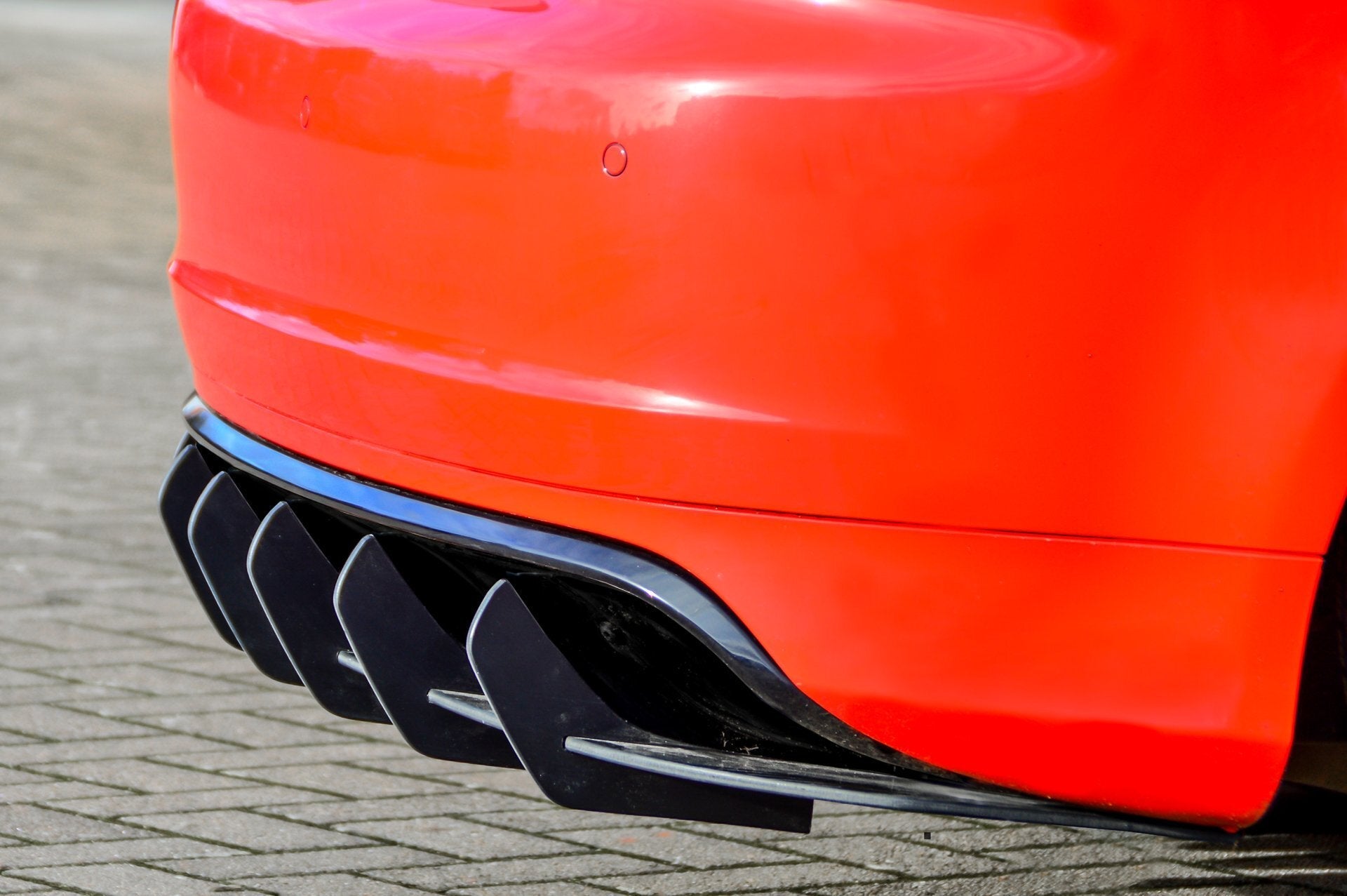 Gefräster Heckansatz V.2 mit Finnen passend für Audi RS3 8PA