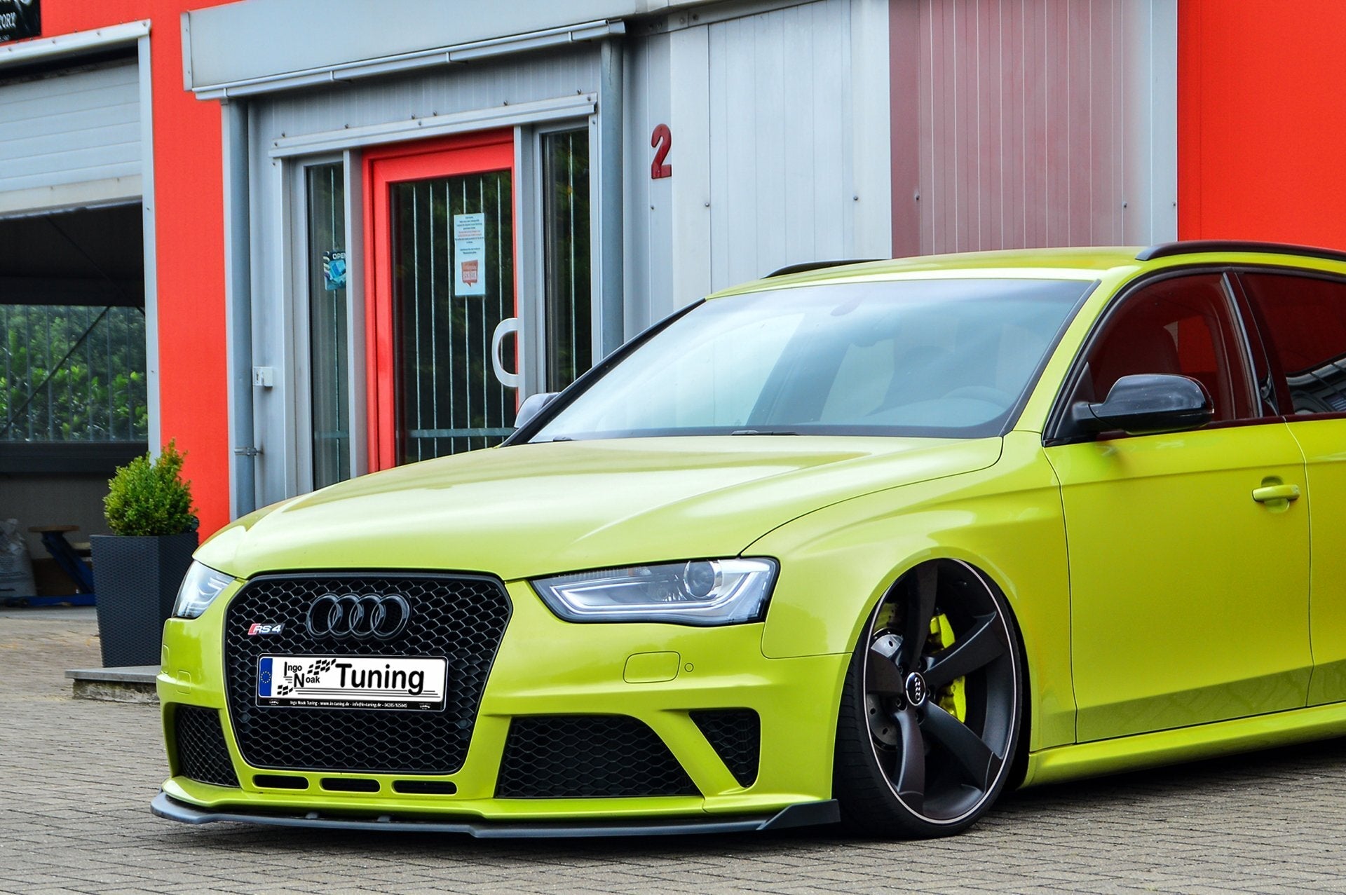 Cup Frontspoilerlippe mit Wing passend für Audi RS4 B8