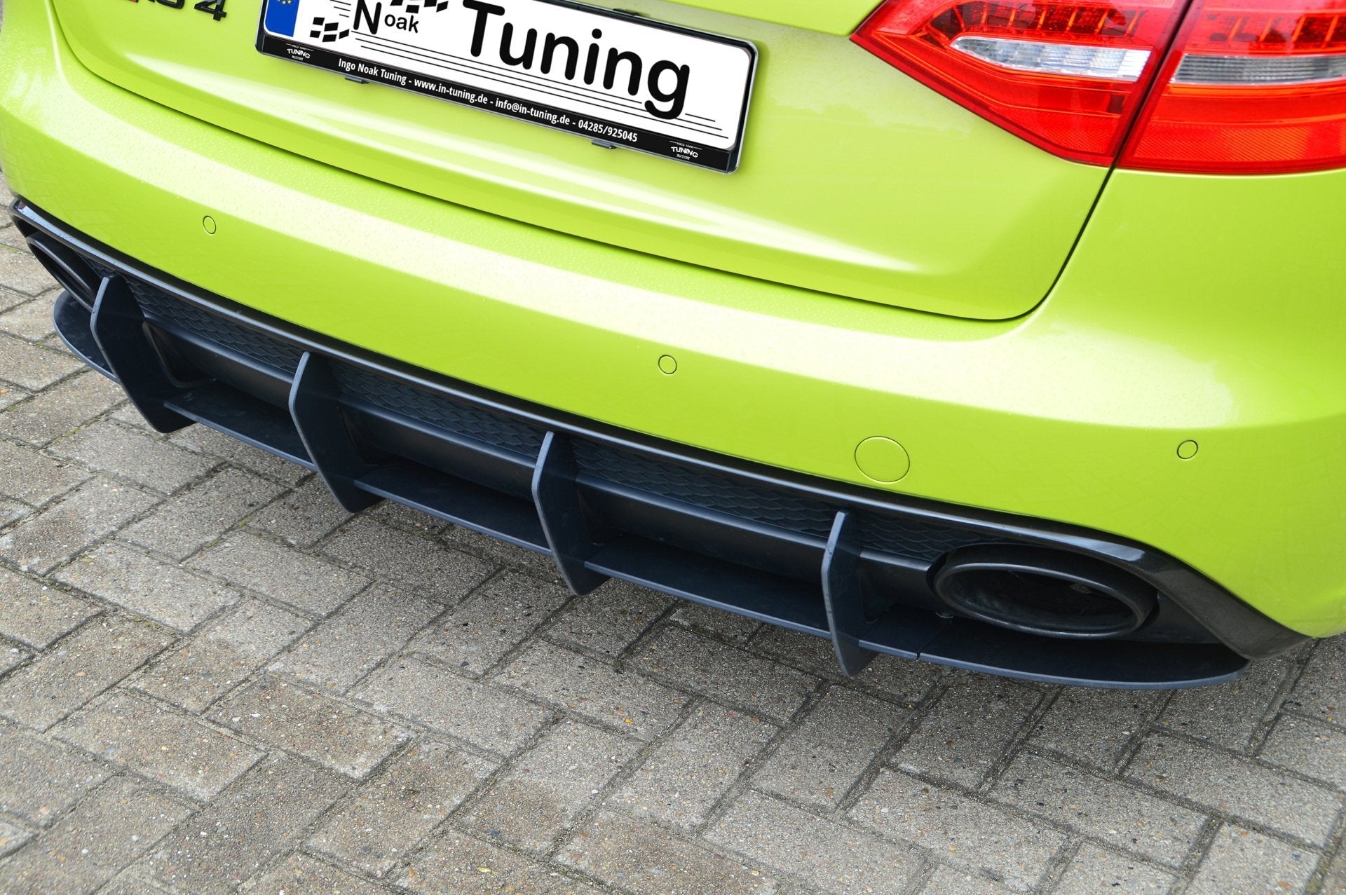 Racing Heckansatz Diffusor mit Seitenteilen passend für Audi RS4 B8