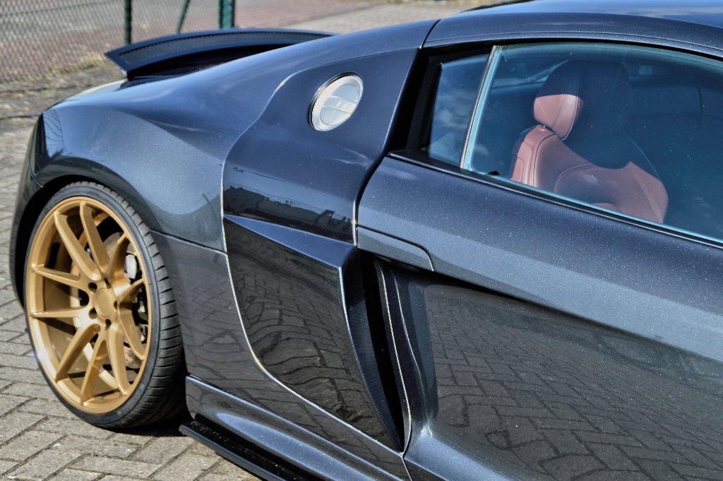 Side Blades, in verbreiterter V10 Optik passend für Audi R8 42