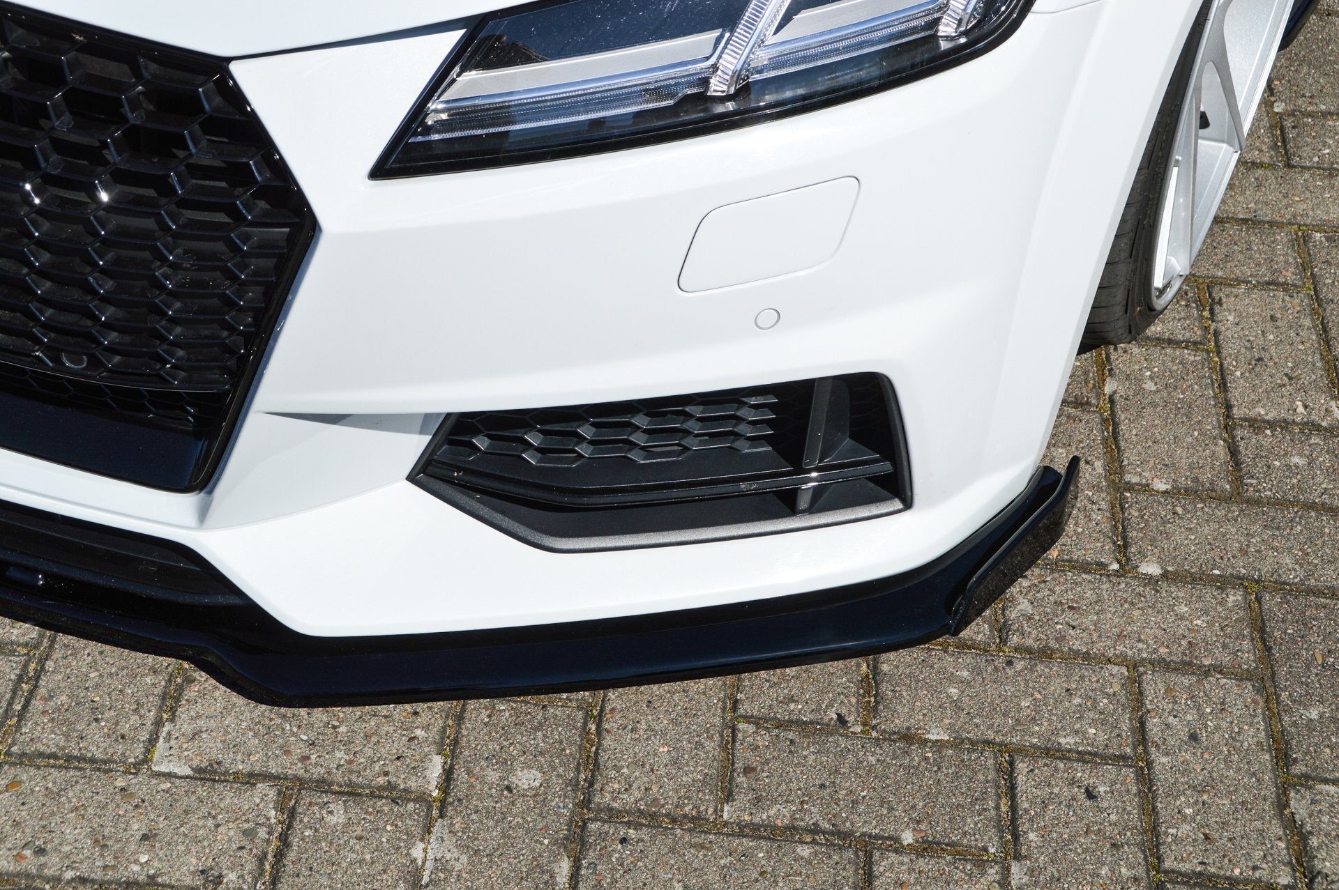 Spoilerschwert Frontspoiler Cuplippe mit Wing aus ABS passend für Audi TT+TTS 8S S-Line