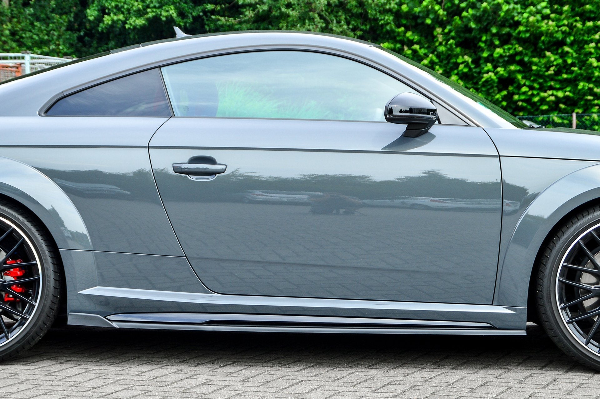 Cup Schweller mit Wing passend für Audi TT S-Line + TTS 8S + TTRS 8S