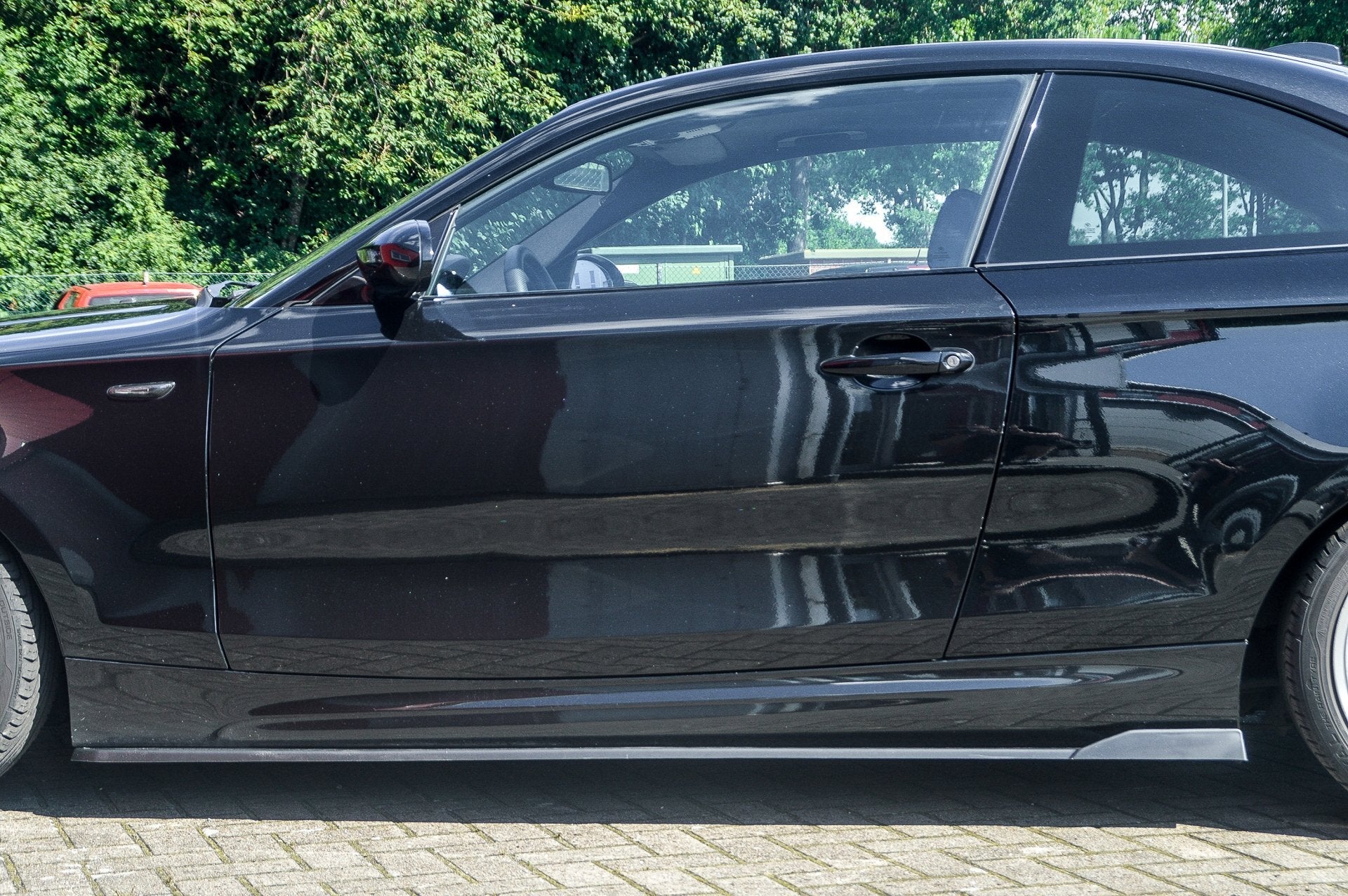 Cup 3 Seitenschweller mit Wing passend für BMW 1er E82 E88 mit M-Paket