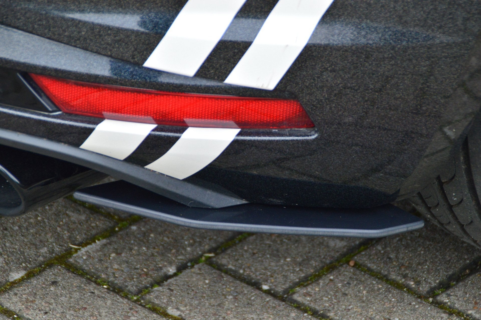 Gefräster Heckansatz mit Finnen passend für Seat Leon 5F Cupra