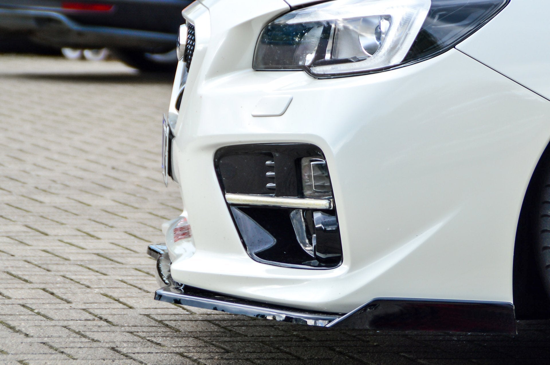 Cup Frontspoilerlippe mit Wing passend für Subaru Impreza WRX STI